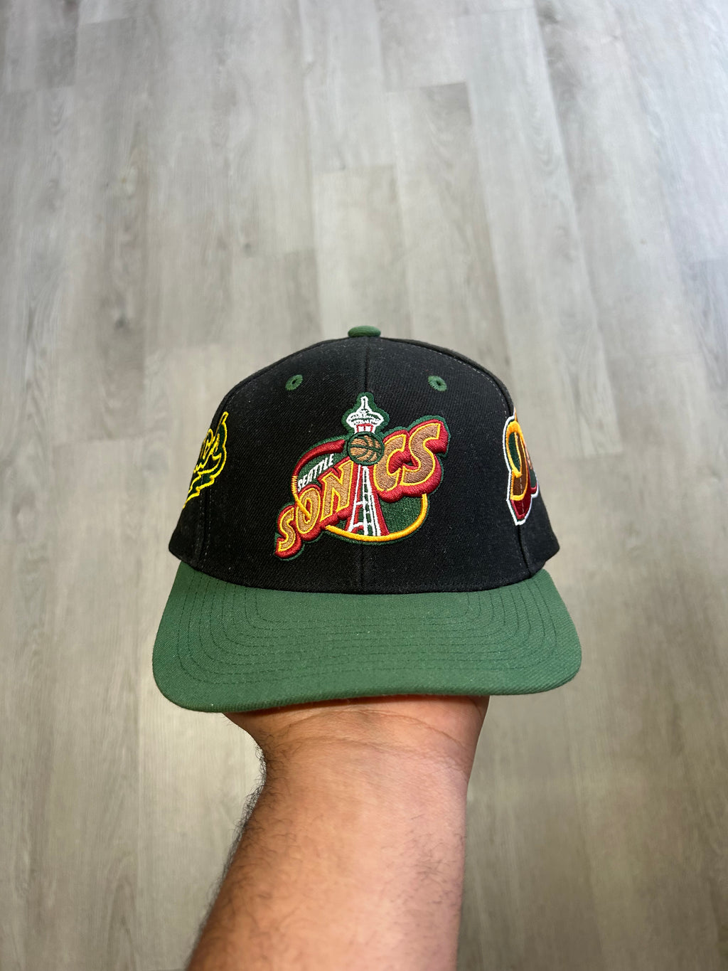 Mitchell & Ness Seattle Sonics SnapBack Hat