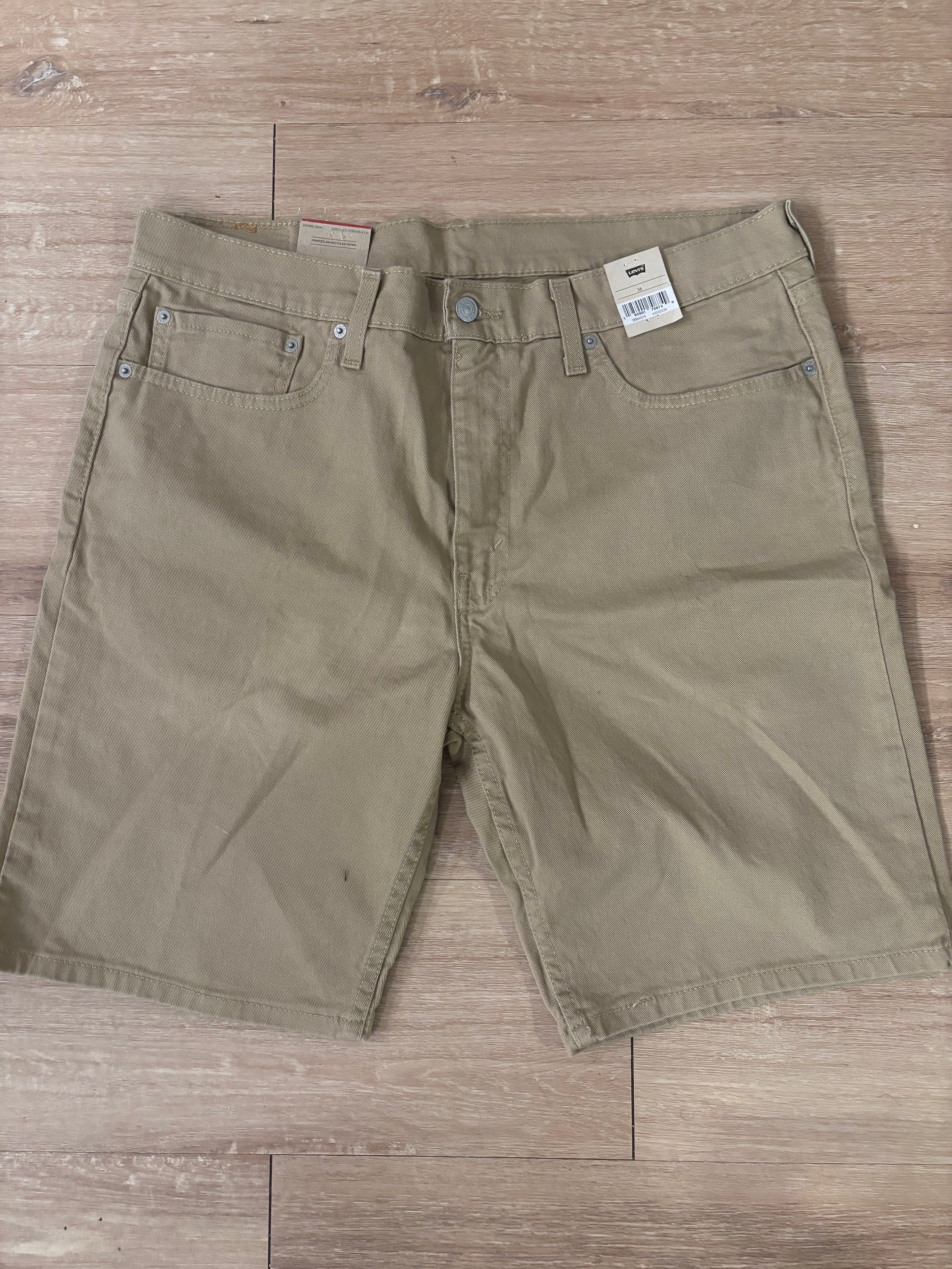Levi’s 405 Khaki Standard Shorts