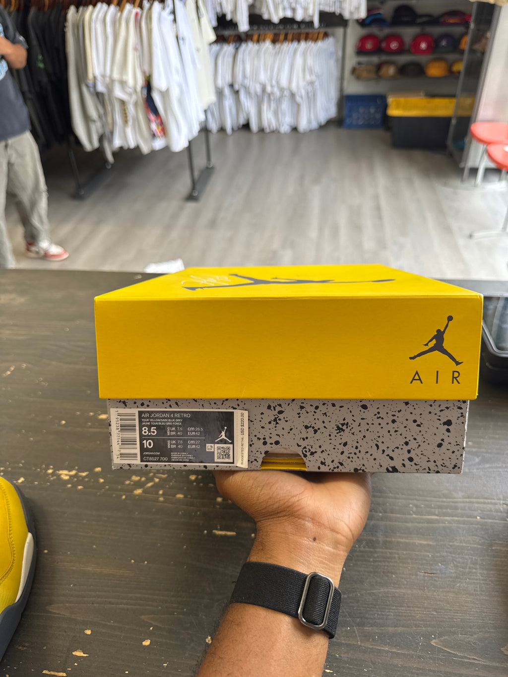Pre-owned Jordan Retro 4 Lightning 2021