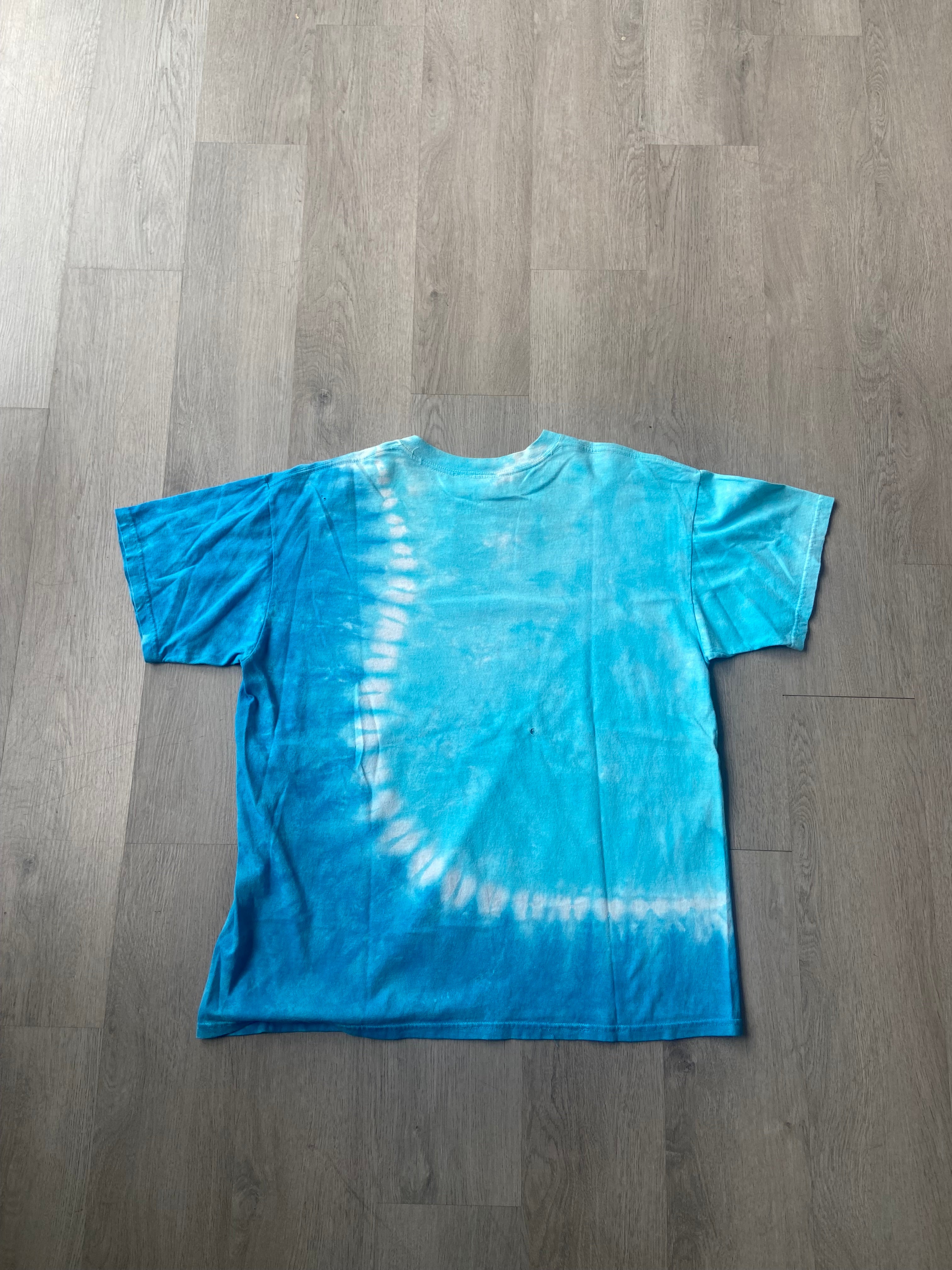 Vintage Liquid Blue Aquarium Tie-Dye Graphic Tee