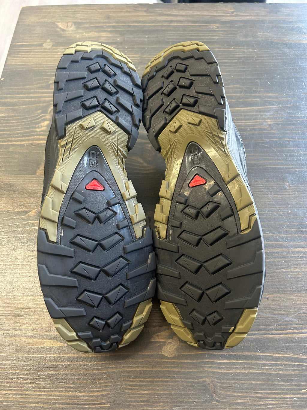 Pre-Owned Salmon Hiking shoes