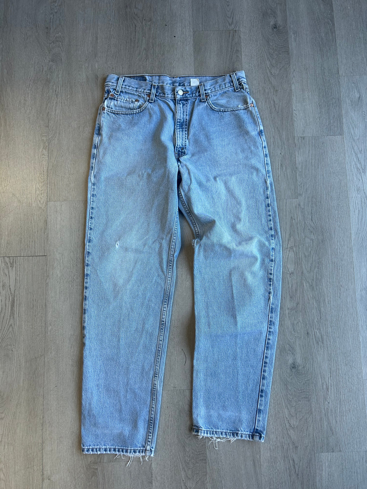 Vintage Levi 550’s Light Wash Jeans