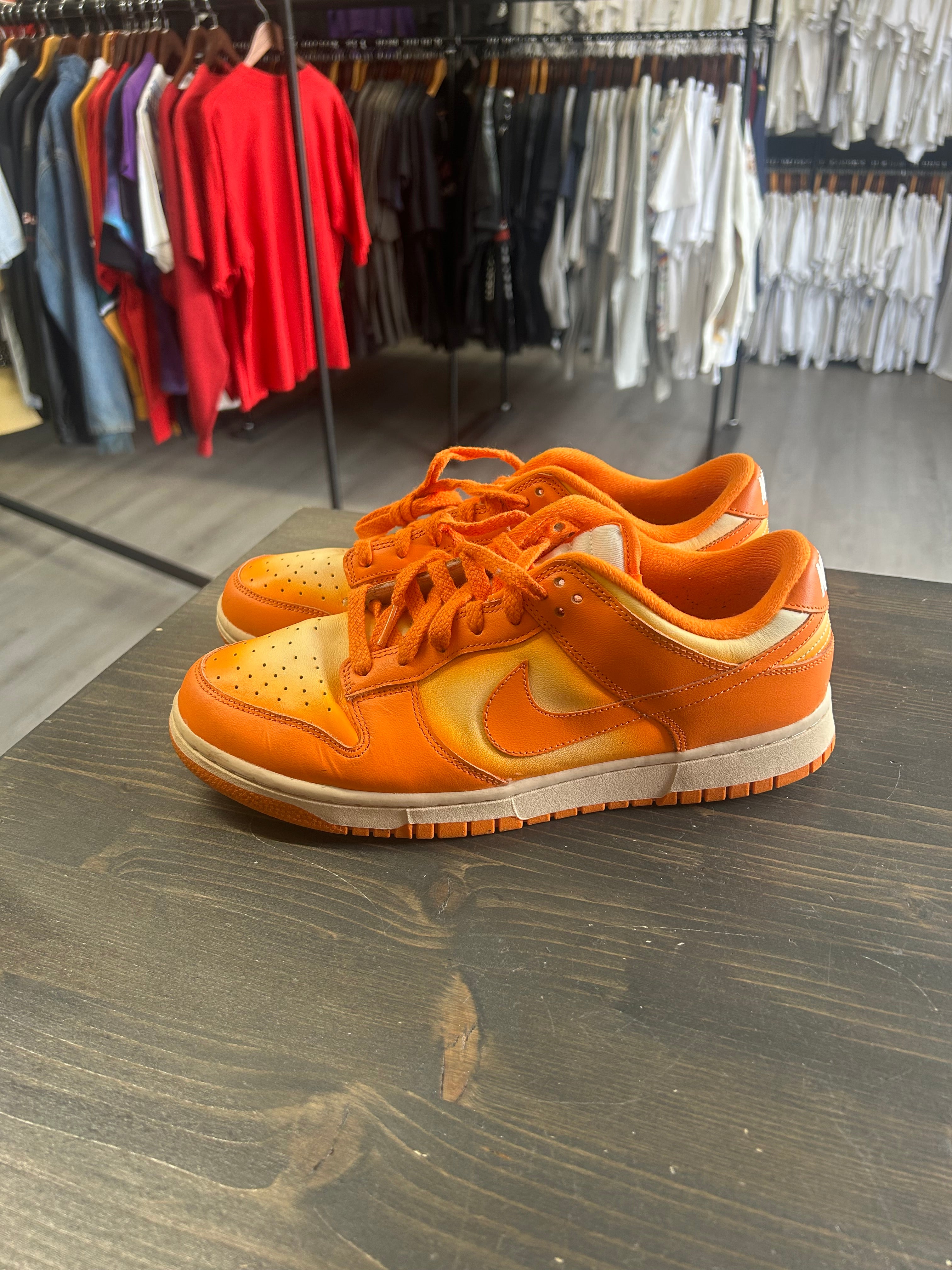 Pre Owned Nike Dunk Low Magma Orange sneakers