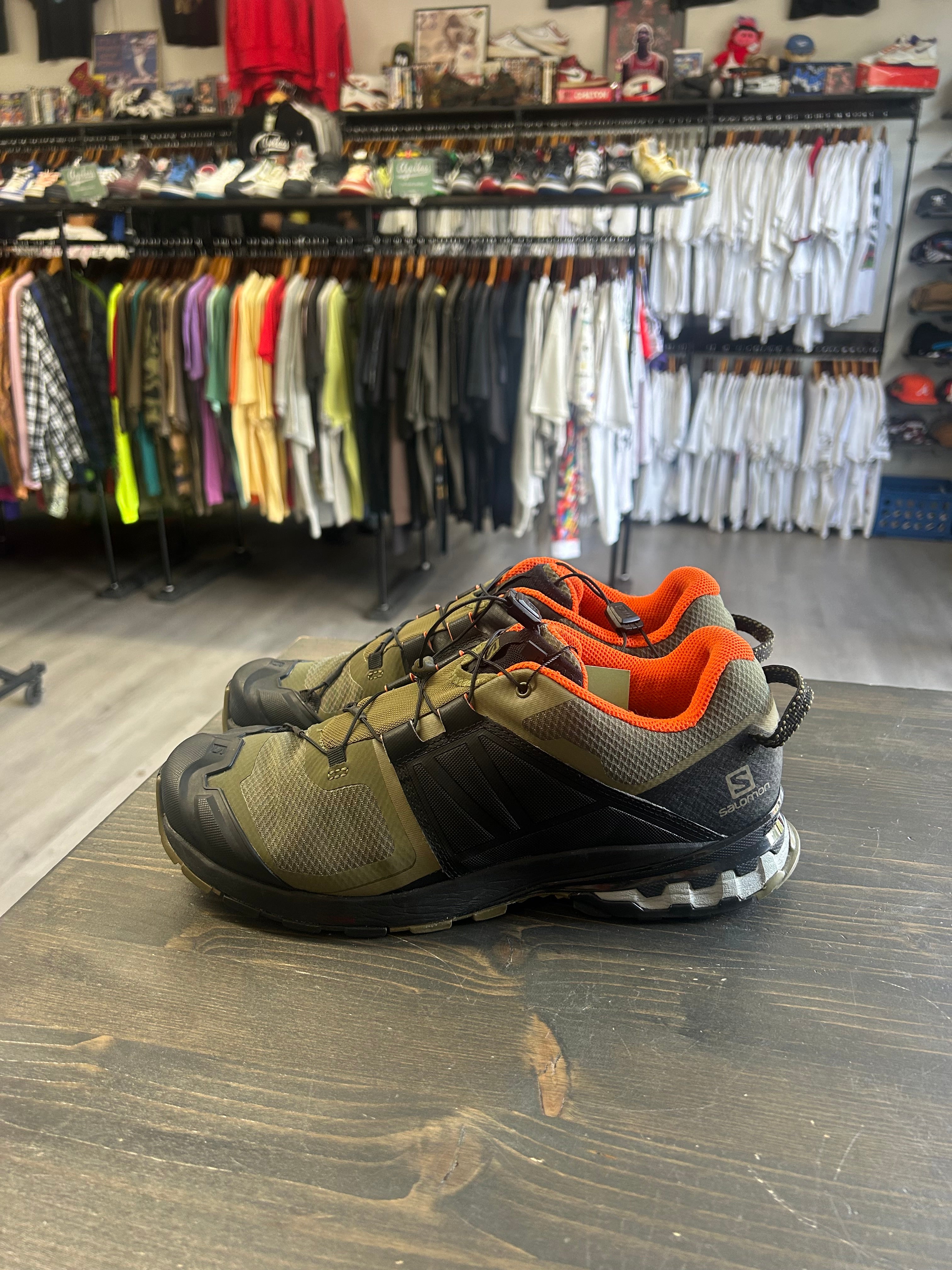 Pre-Owned Salmon Hiking shoes