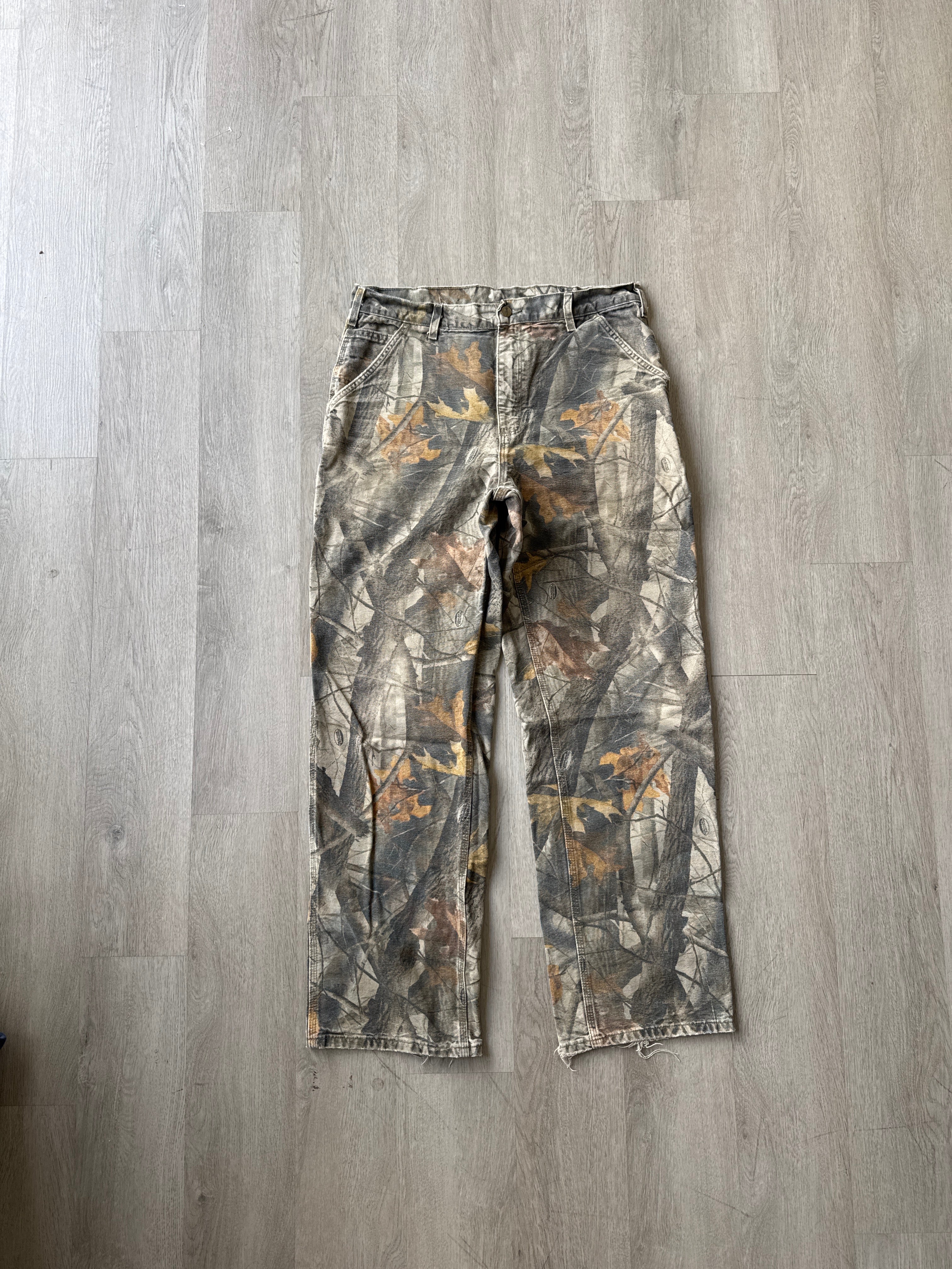 Vintage Carhartt Realtree Forest Camo Carpenter Pants