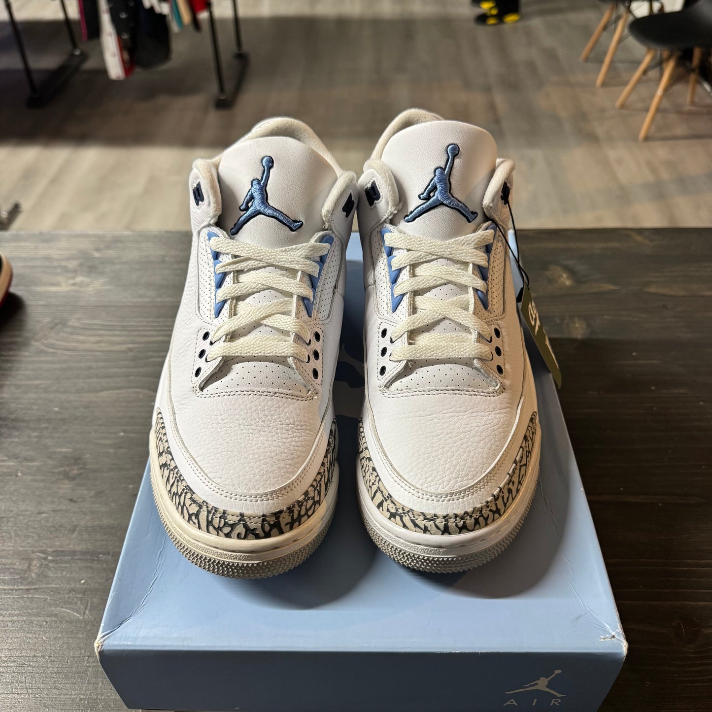 Pre-owned Jordan Retro 3 UNC