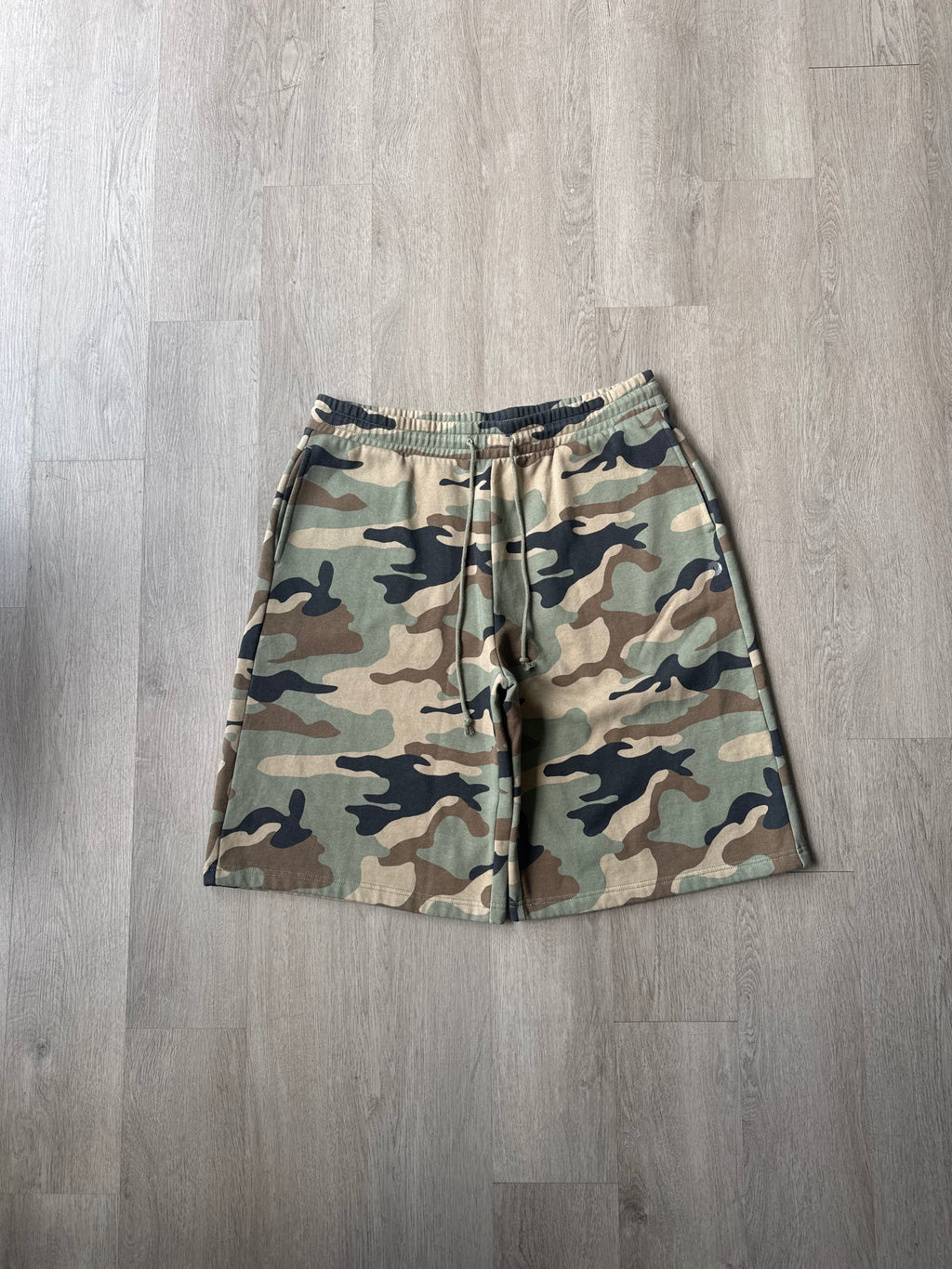 Blank 3/4 Long Camo Sweatshorts