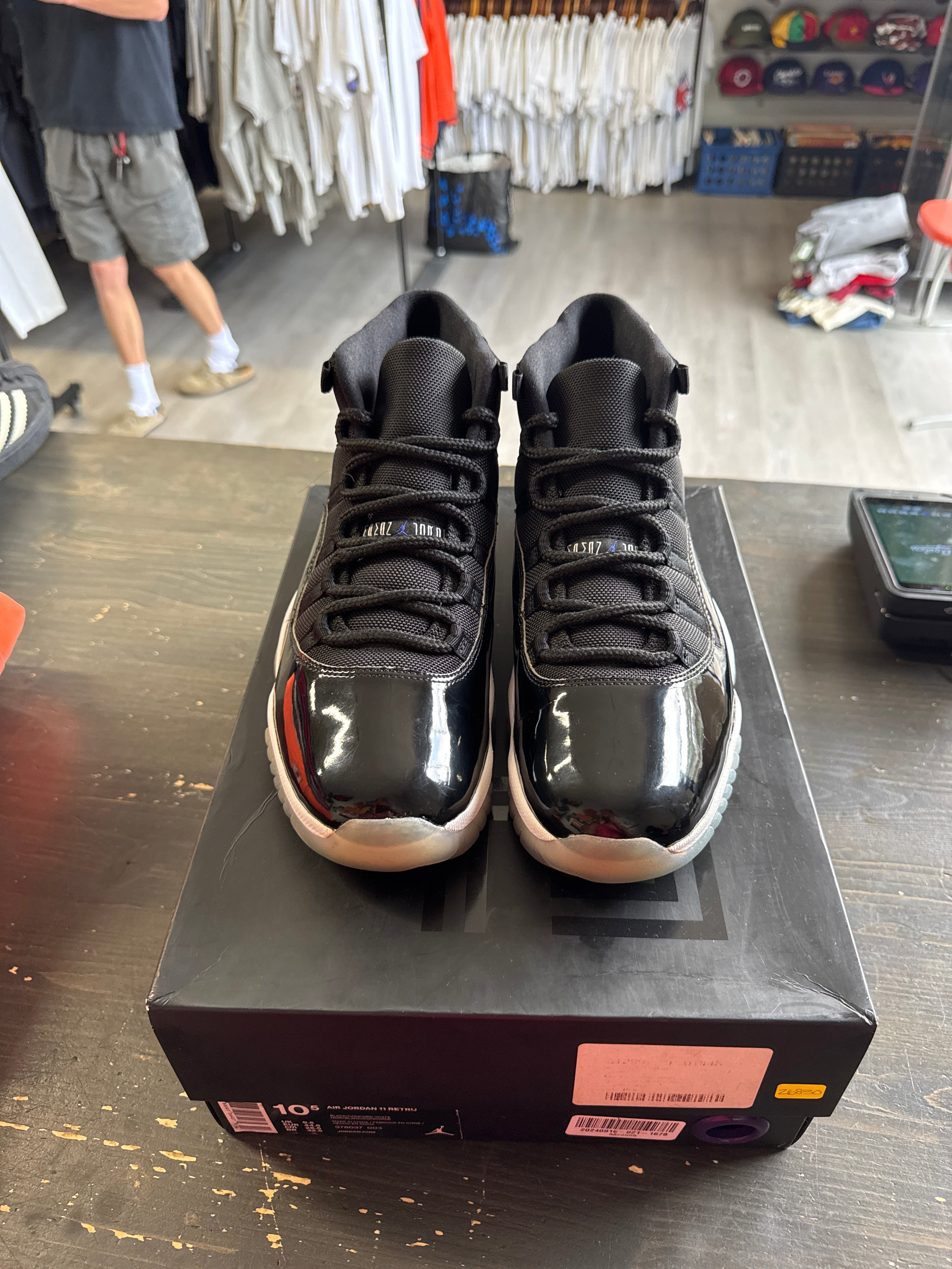 Pre-owned Jordan Retro 11 Space Jam 2016