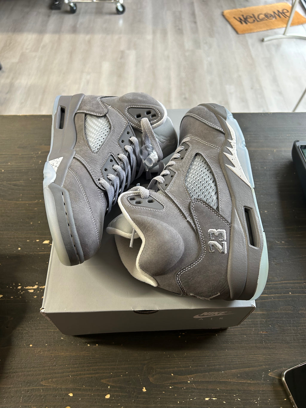 Pre-Owned Jordan 5 Retro Wolf Grey (2026)
