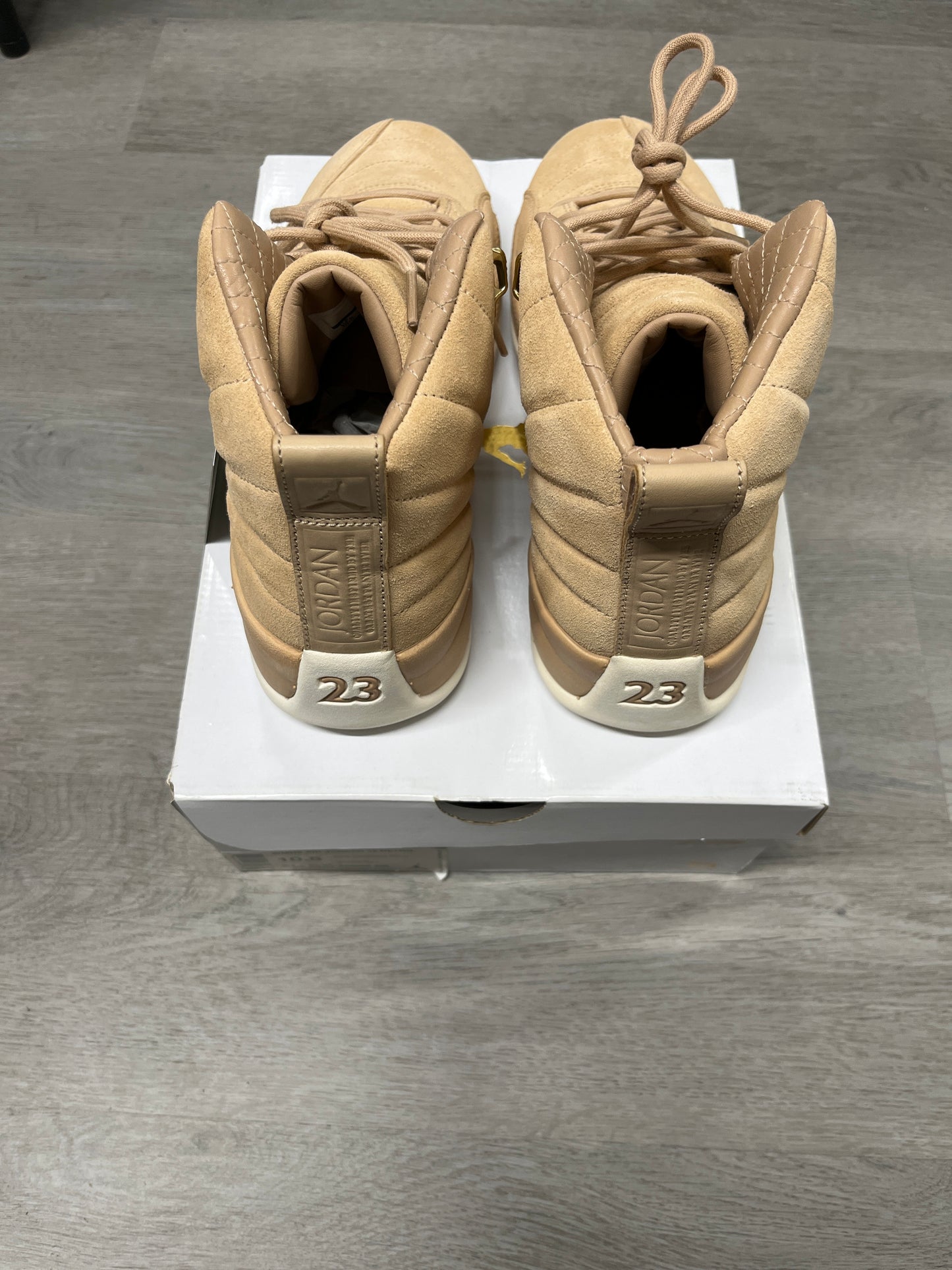 Pre-Owned Jordan 12 Retro
Vachetta Tan (Women's)