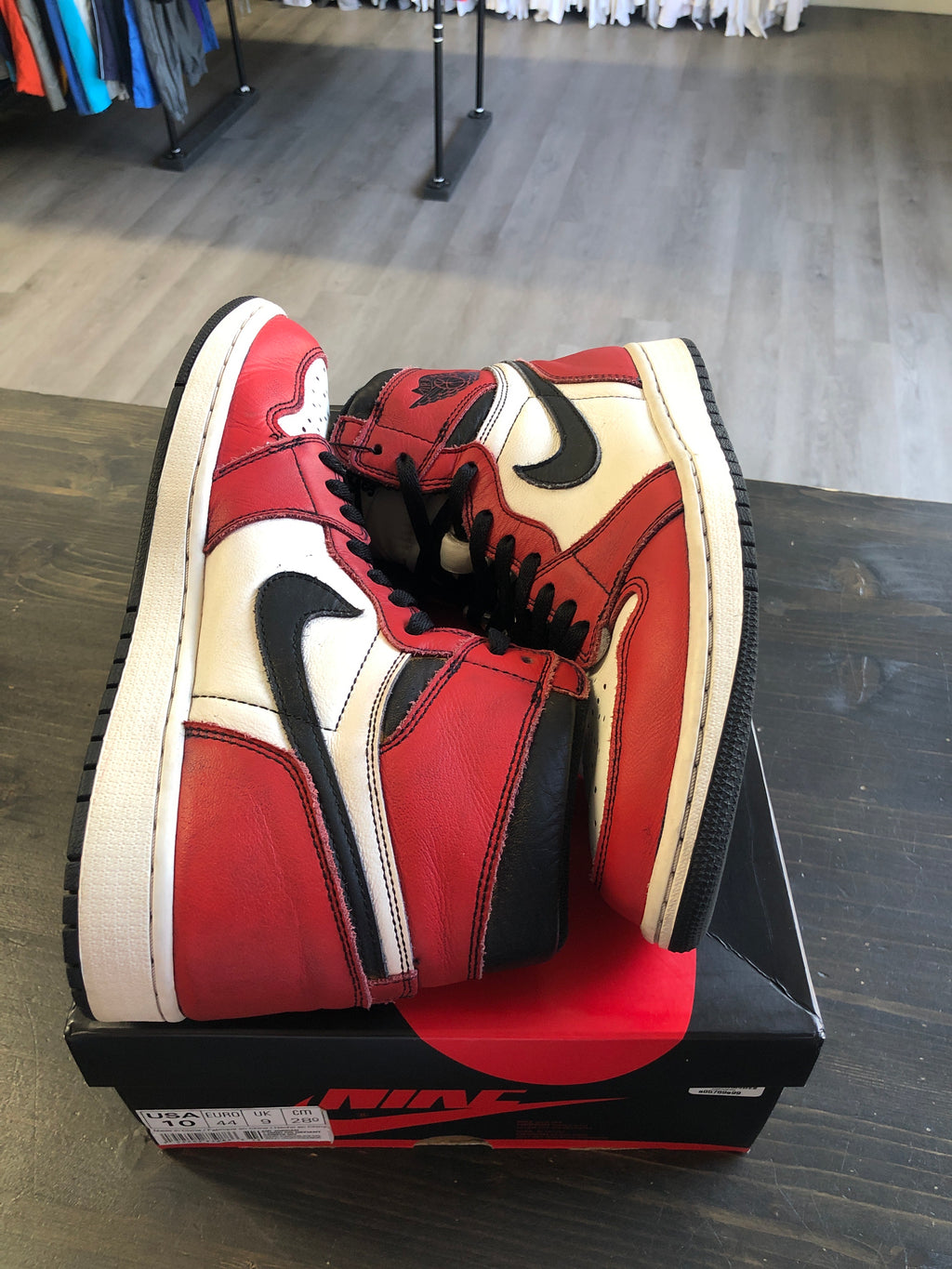 Pre-Owned Jordan 1 Retro High OG Defiant SB
