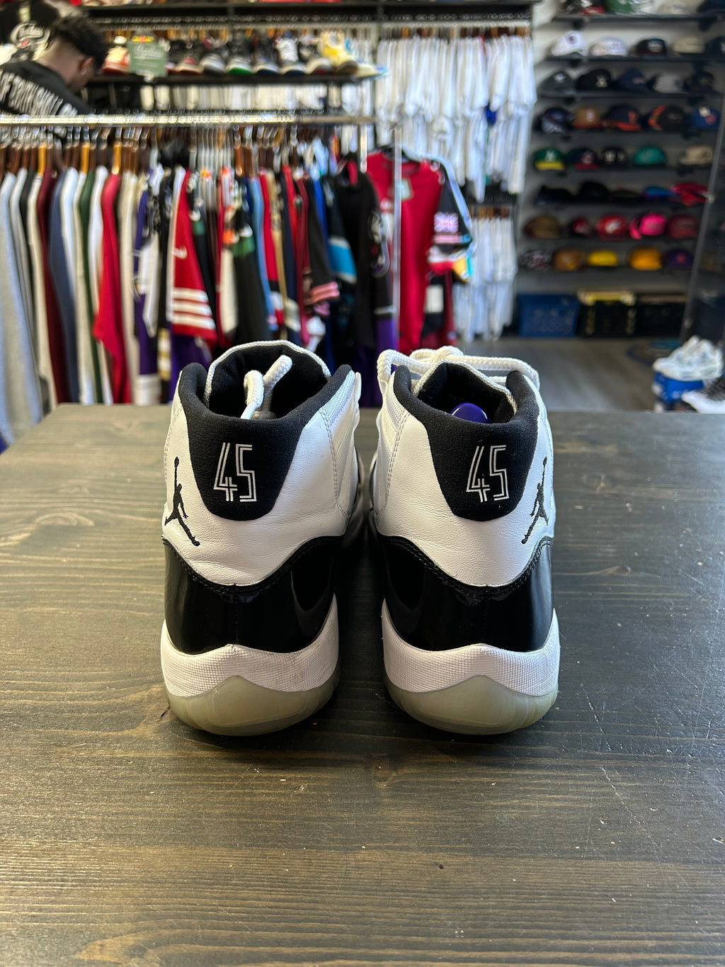 Pre-Owned Jordan 11 Retro Concord (2018)