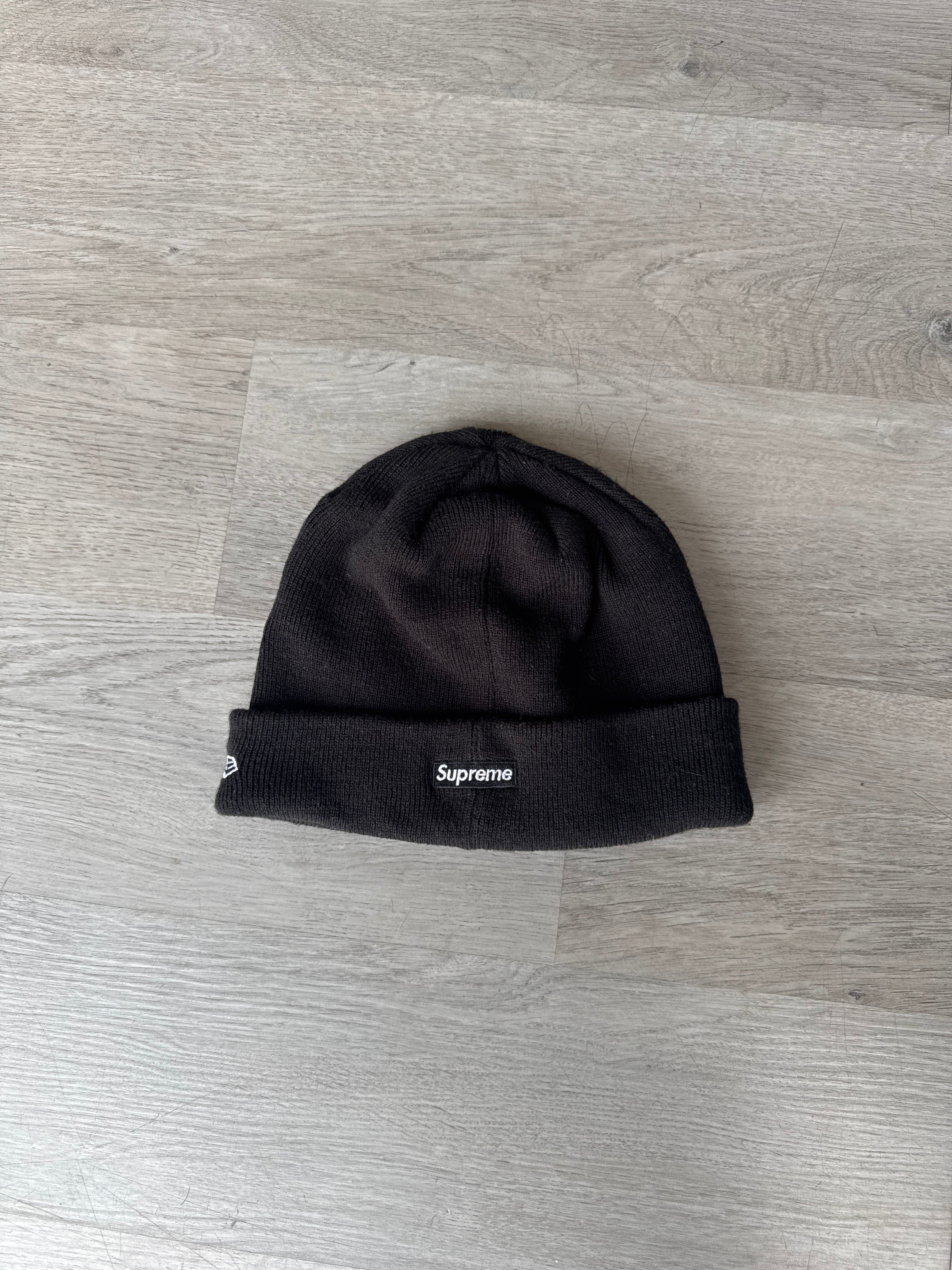 Supreme New Era Sequin Black Beanie