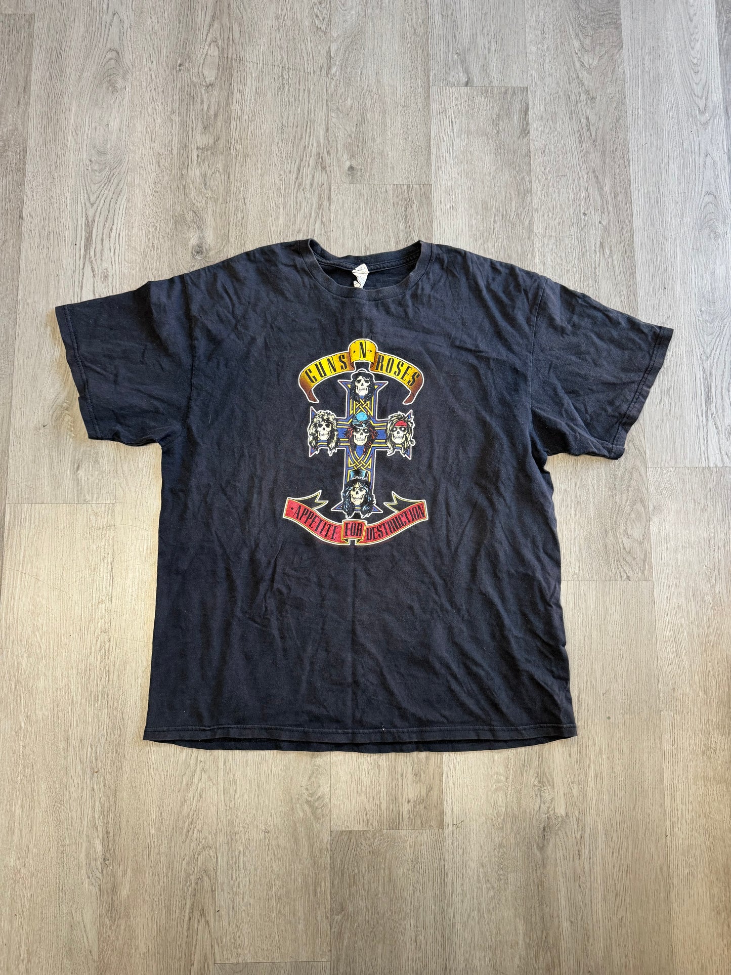 Vintage Guns and Roses Cross Tee