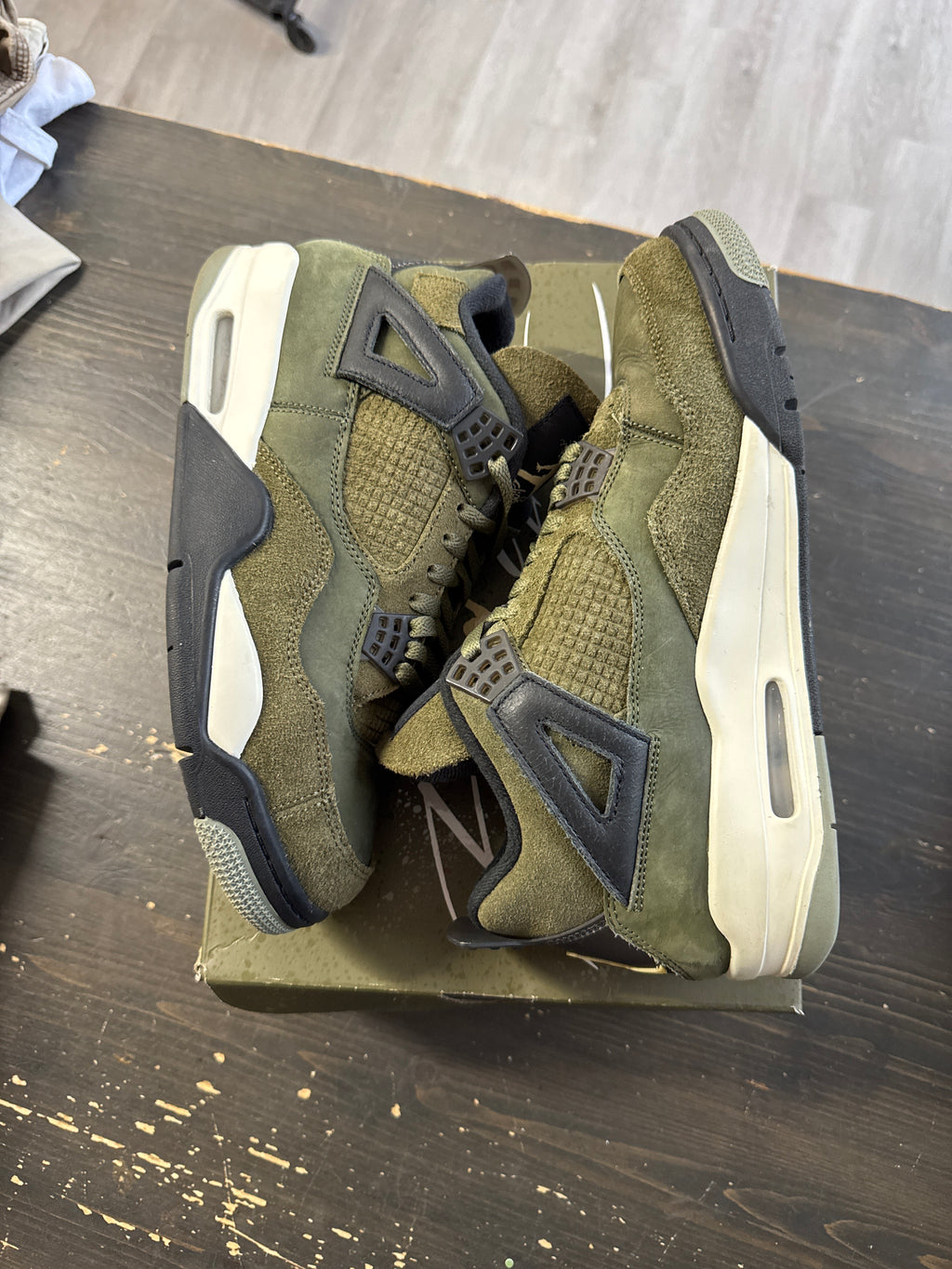 Pre-owned Jordan Retro 4 Craft Medium Olive