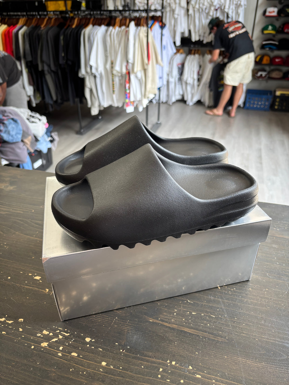 YZY YS-01 Black Slides