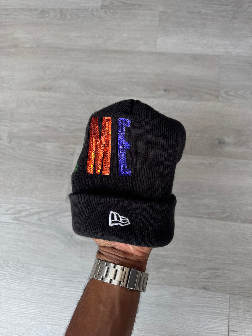 Supreme New Era Sequin Black Beanie