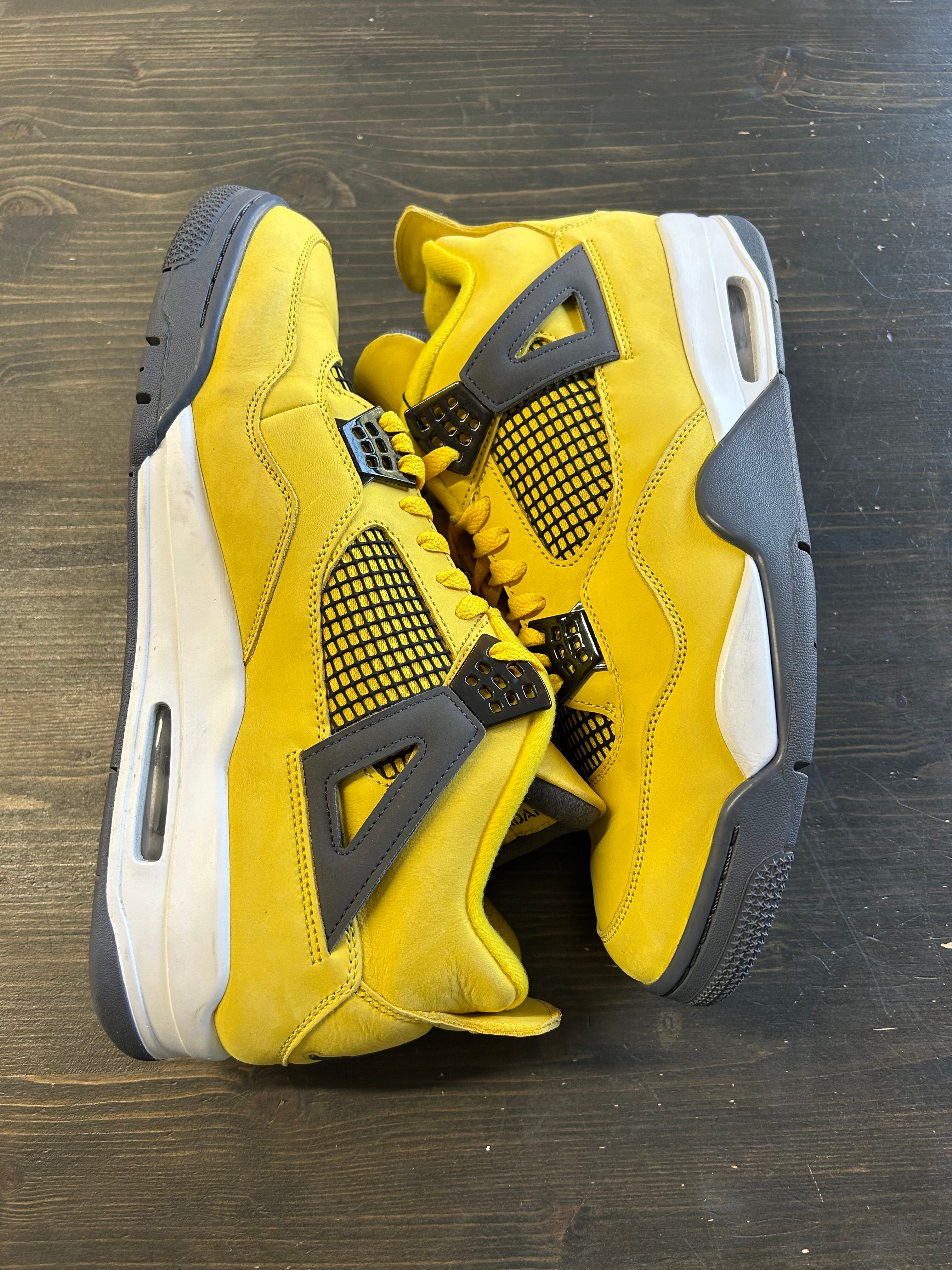 Pre-Owned Jordan Retro 4 Lighting (2021)