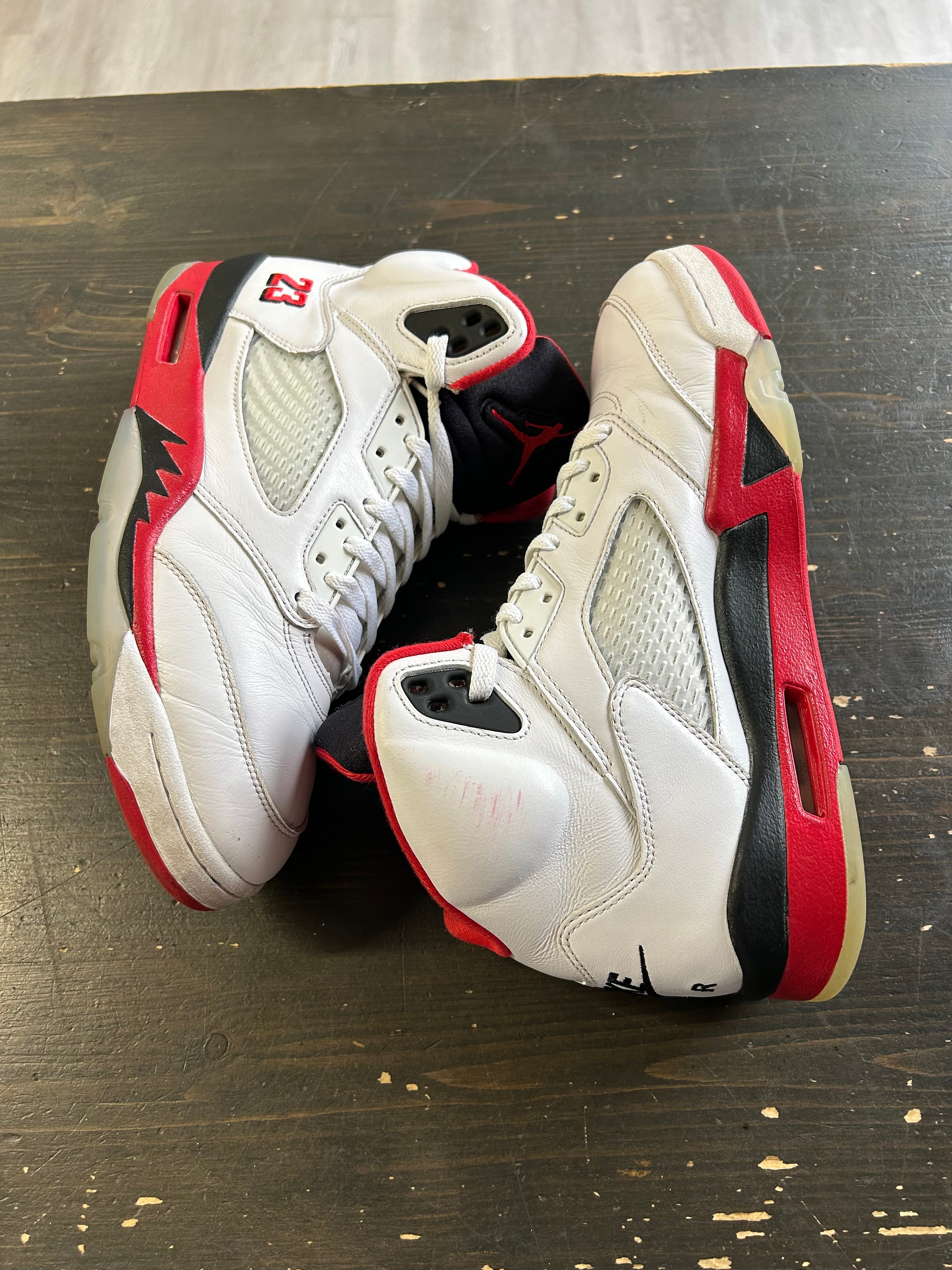 Pre-Owned Jordan 5 Retro Fire Red Black Tongue (2025)