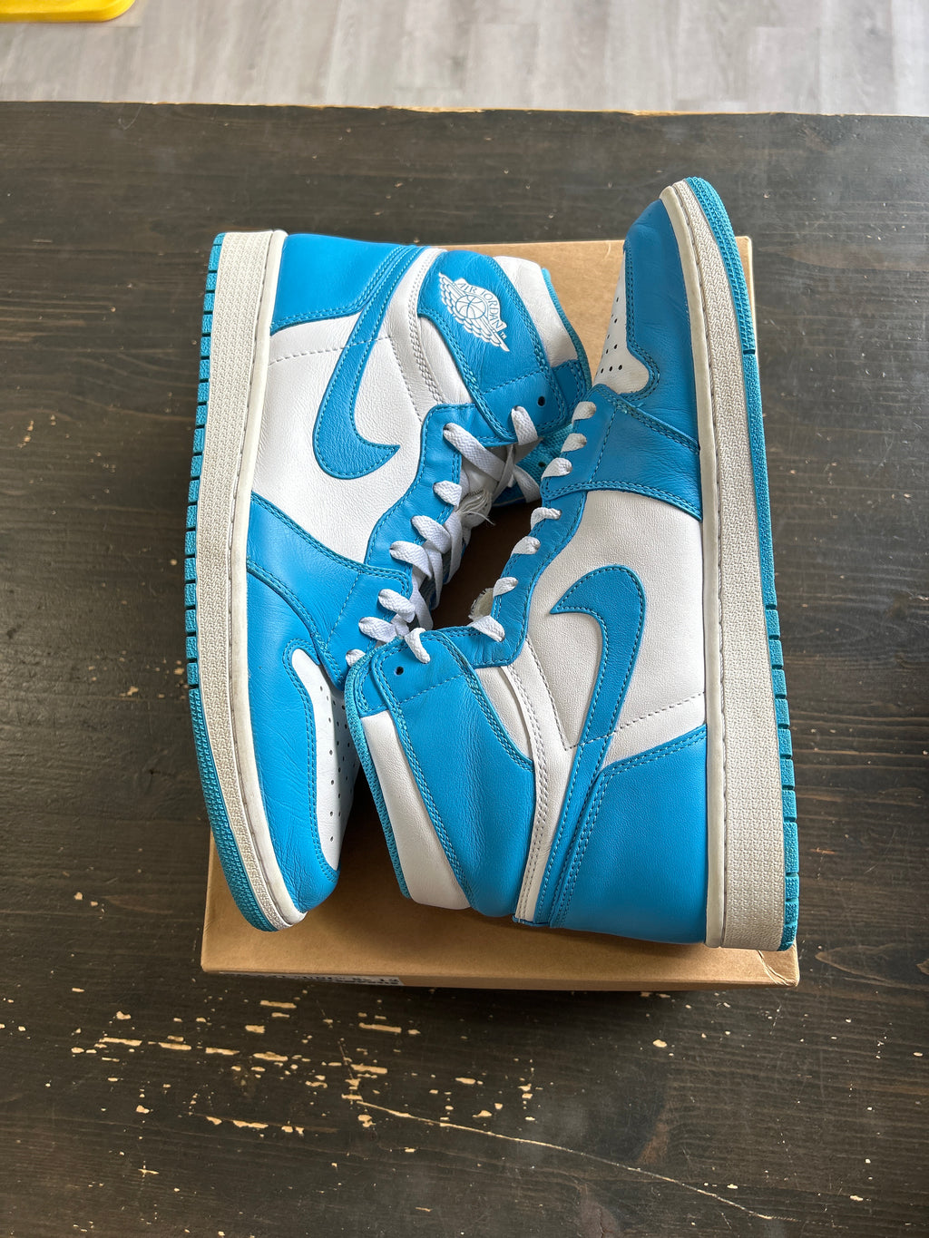 Pre-owned Jordan Retro 1 UNC 2015