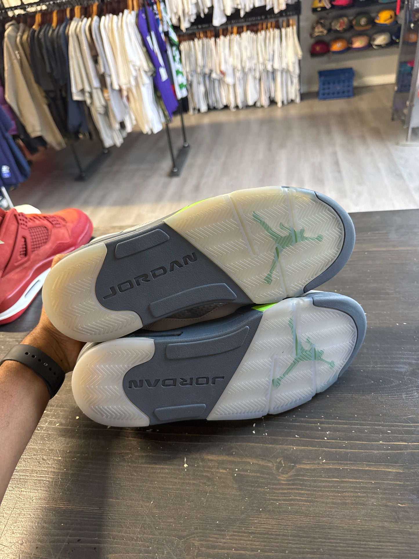 Pre-owned Jordan Retro 5 Green Bean 2022