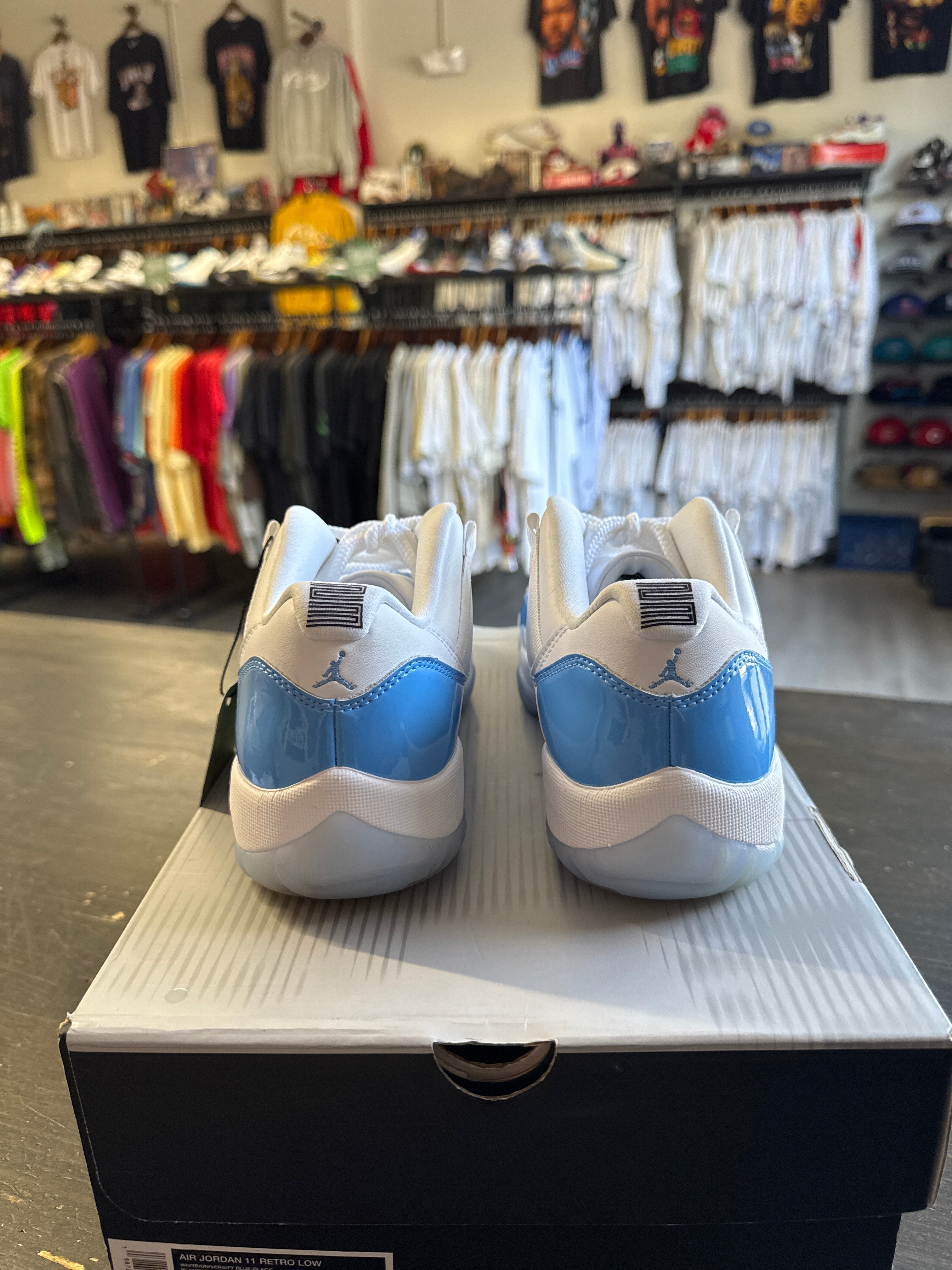 Pre-owned Jordan Retro 11 Low University Blue Low 2026