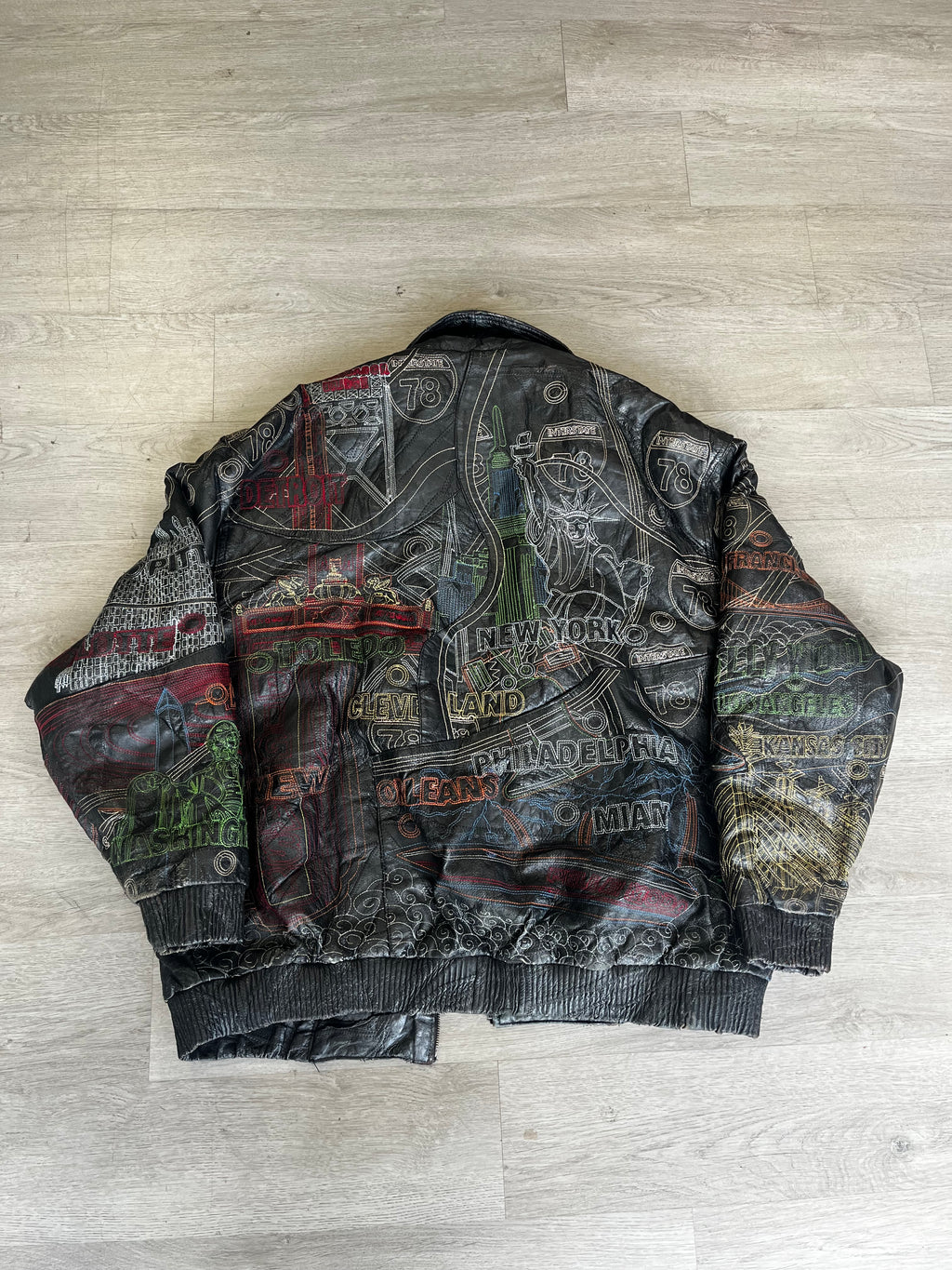 Vilanto Graphic Cities Leather Jacket No zipper