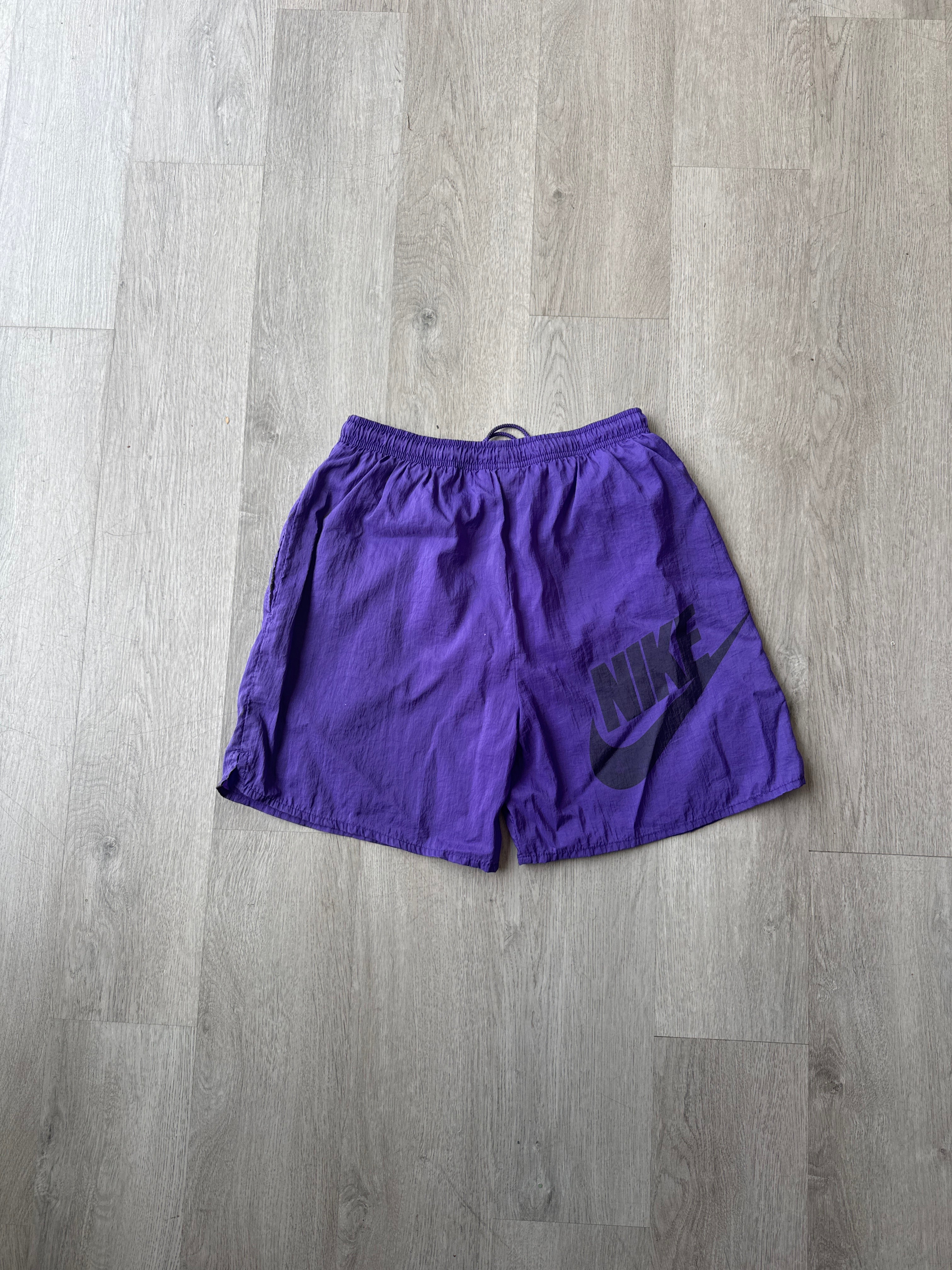 Vintage 90s Nike Embroidered Logo Shorts