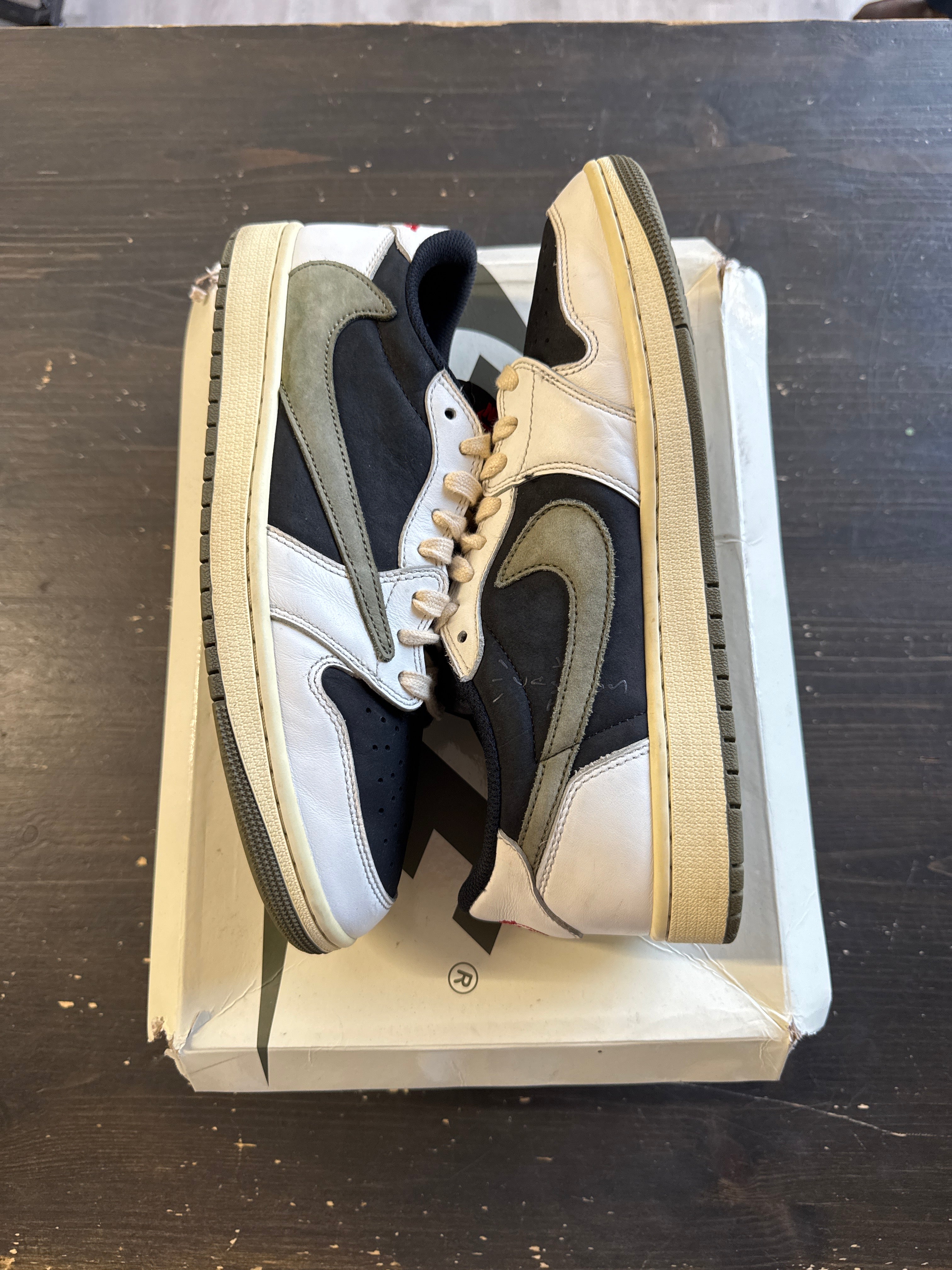 Pre-owned Women’s Jordan Retro 1 Low Olive