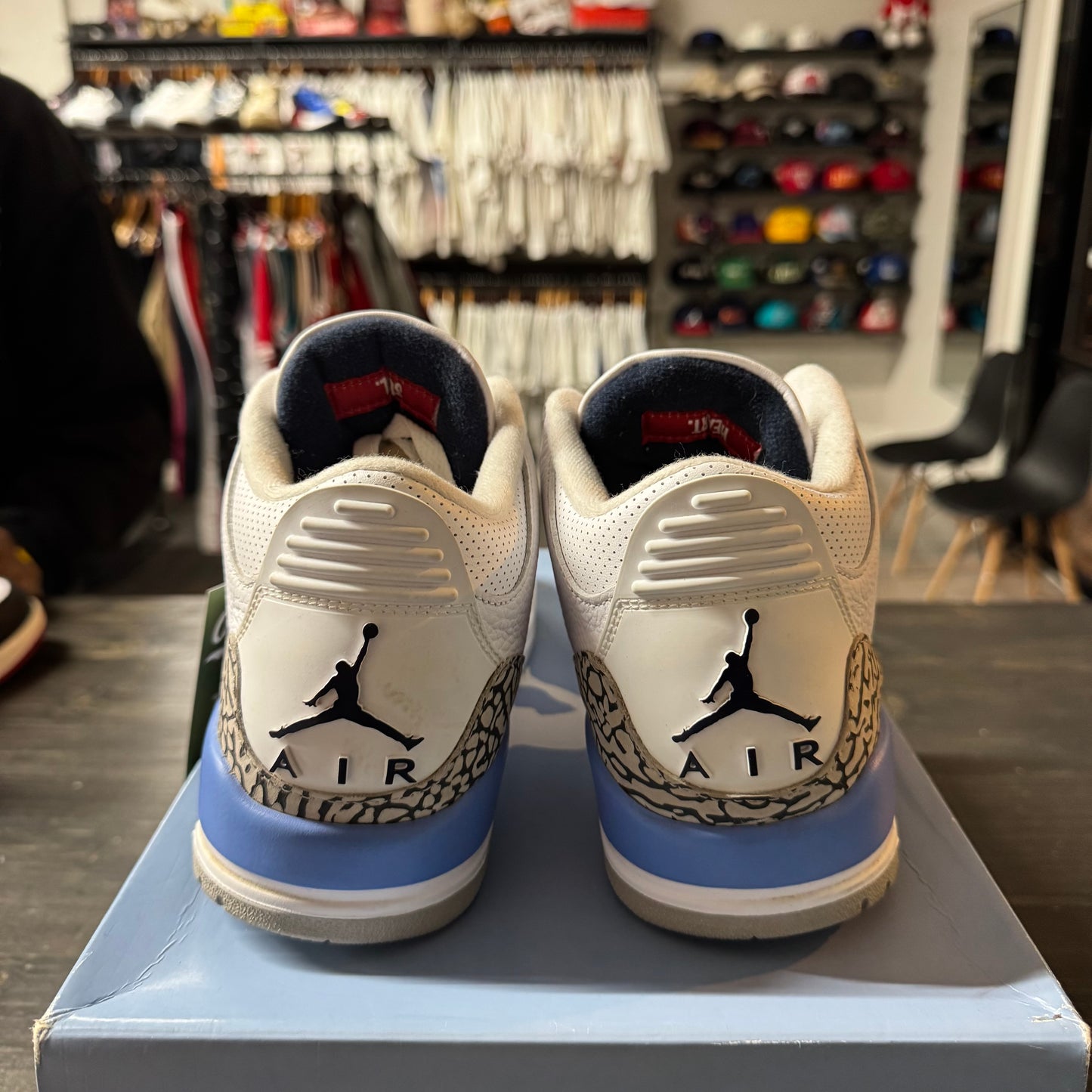 Pre-owned Jordan Retro 3 UNC