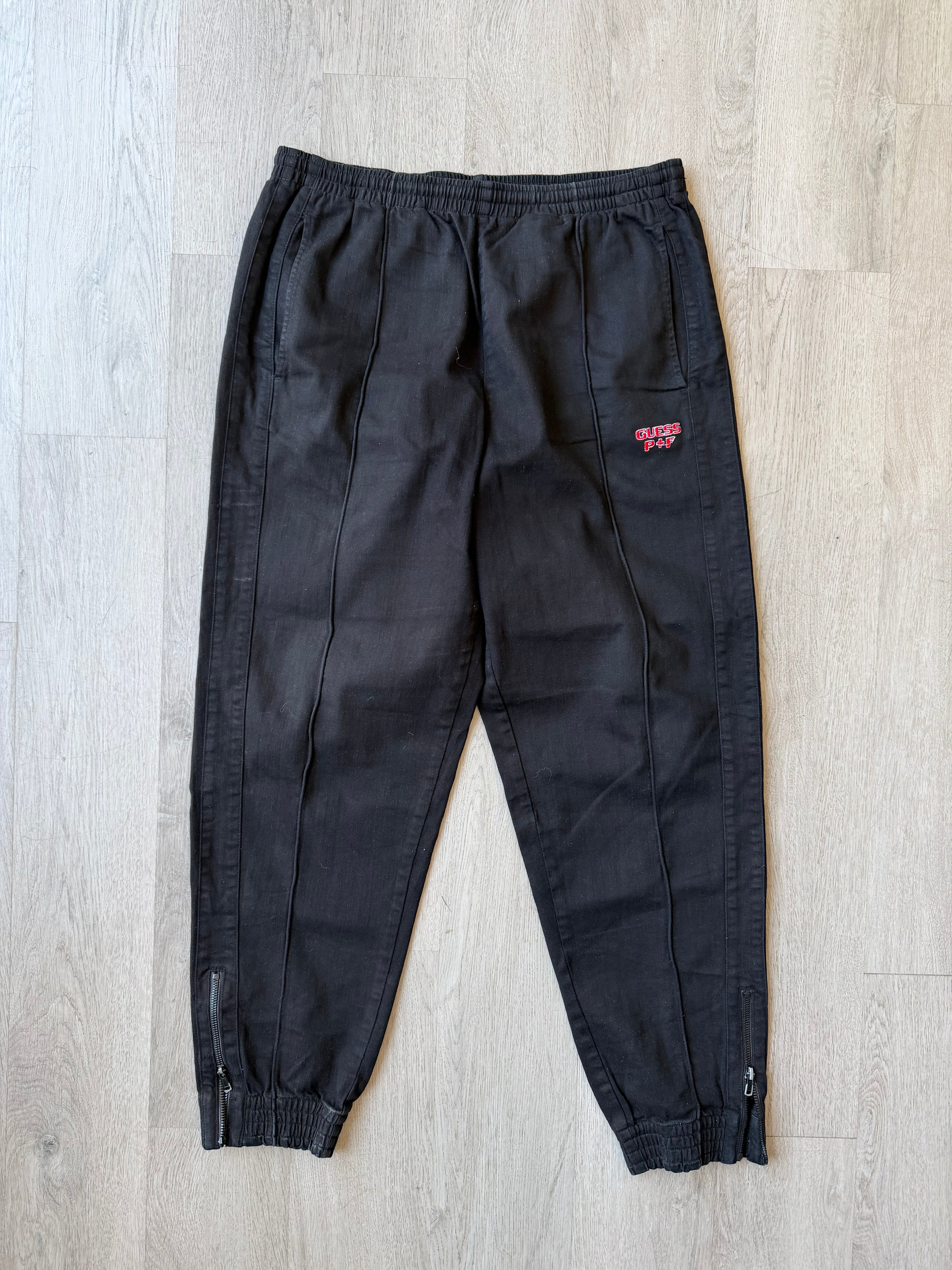 Guess x Place Faces Sweatpants