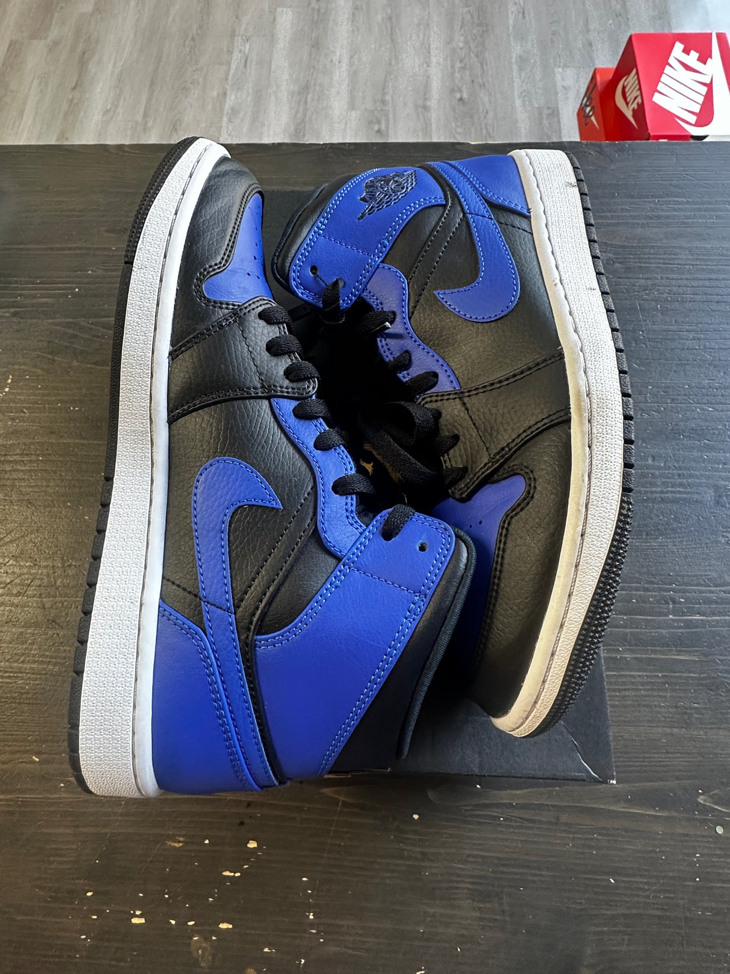 Pre-Owned Jordan 1 Mid Hyper Royal Tumbled Leather
