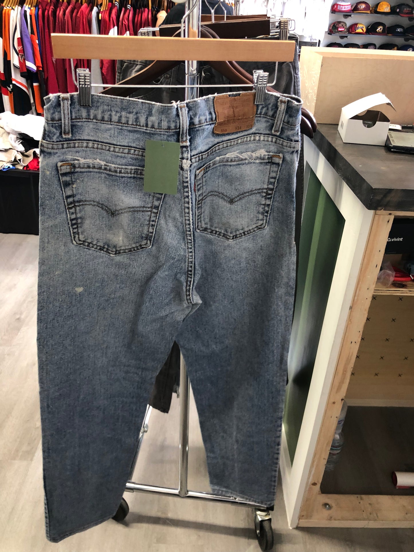 Levi 550 jeans