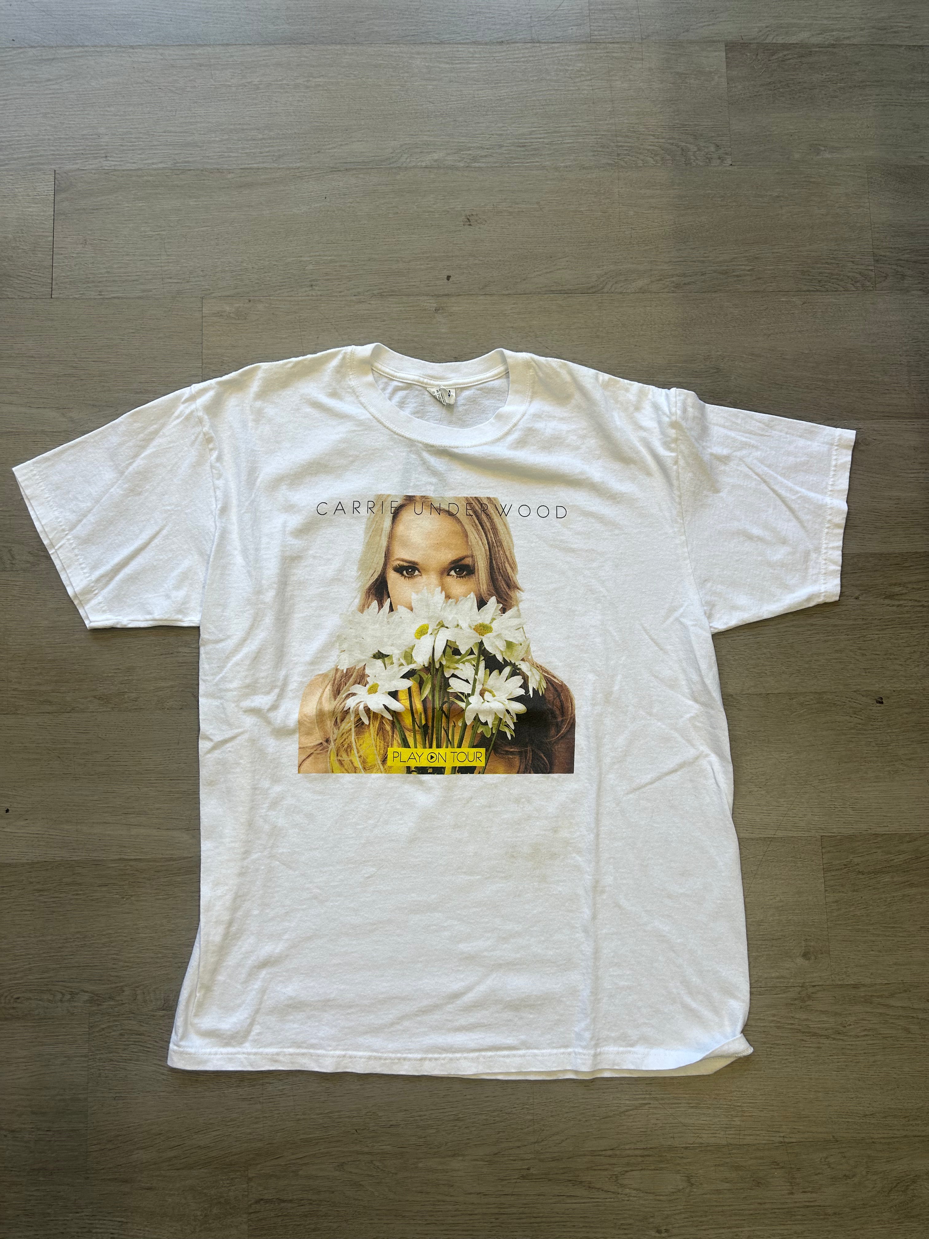 2010 Carrie Underwood Play On Tour Tee