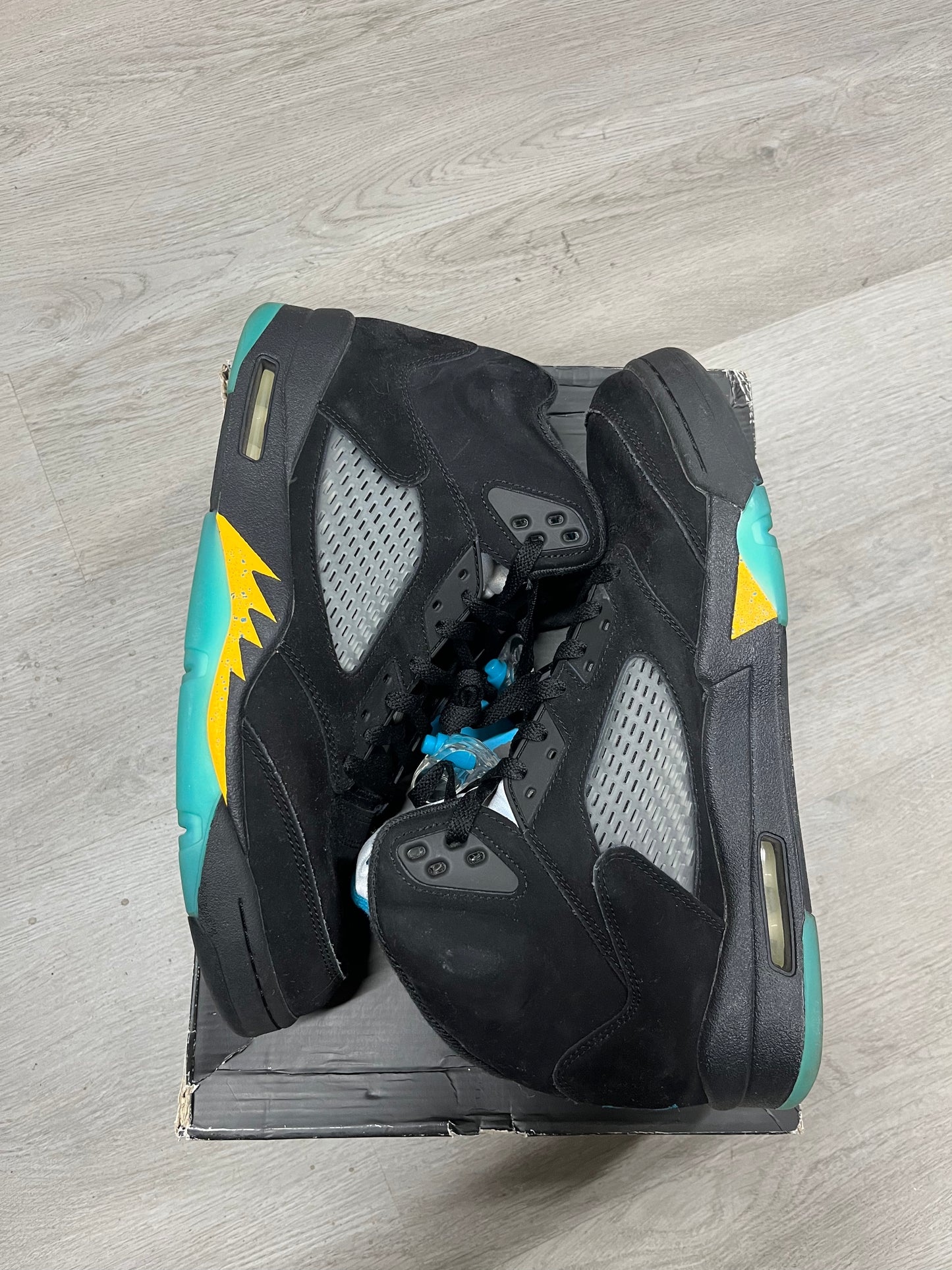 Pre-owned Jordan 5 Retro Aqua