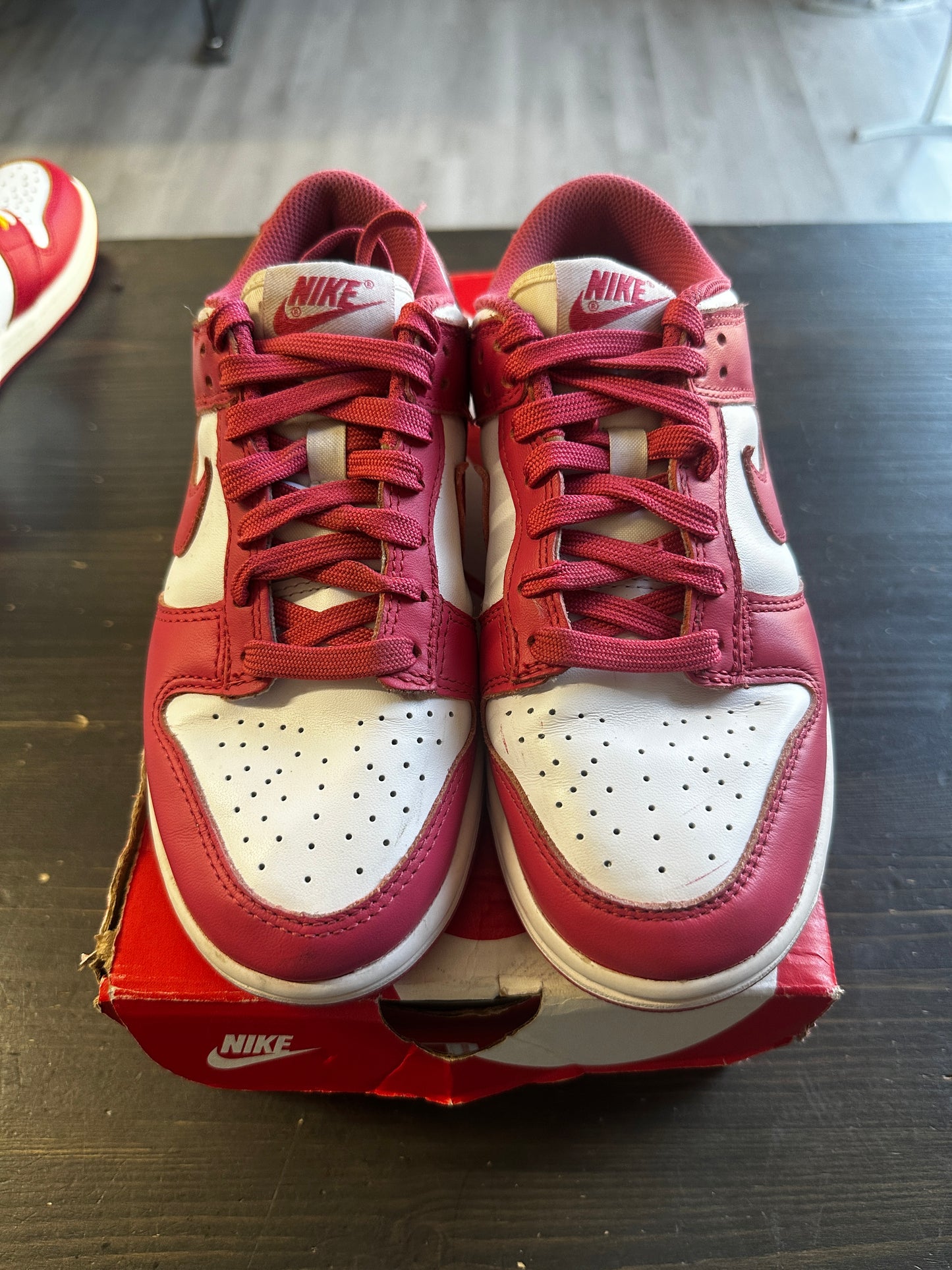 Pre-Owned Nike Dunk Low Archeo Pink (Woman’s)