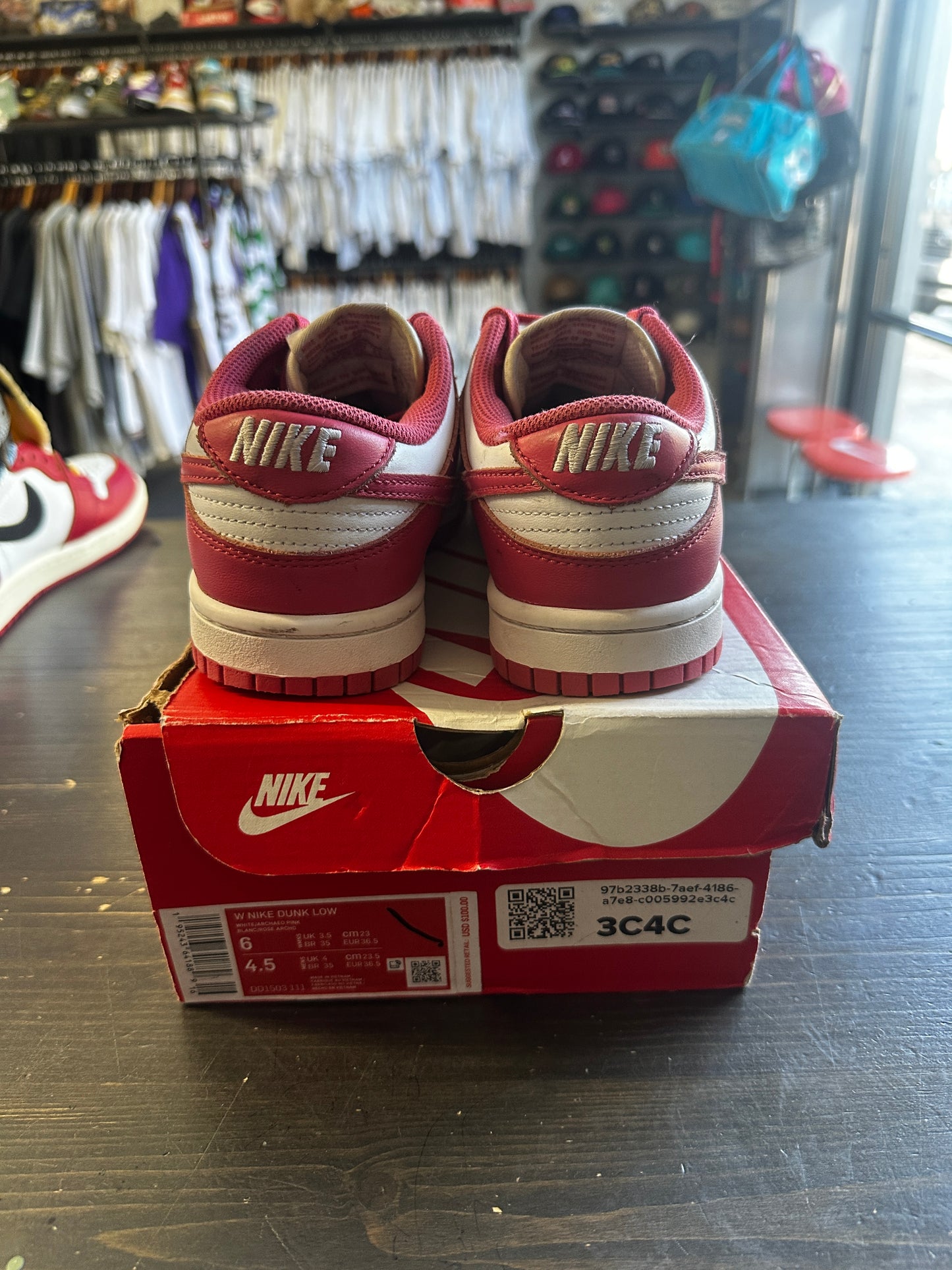 Pre-Owned Nike Dunk Low Archeo Pink (Woman’s)