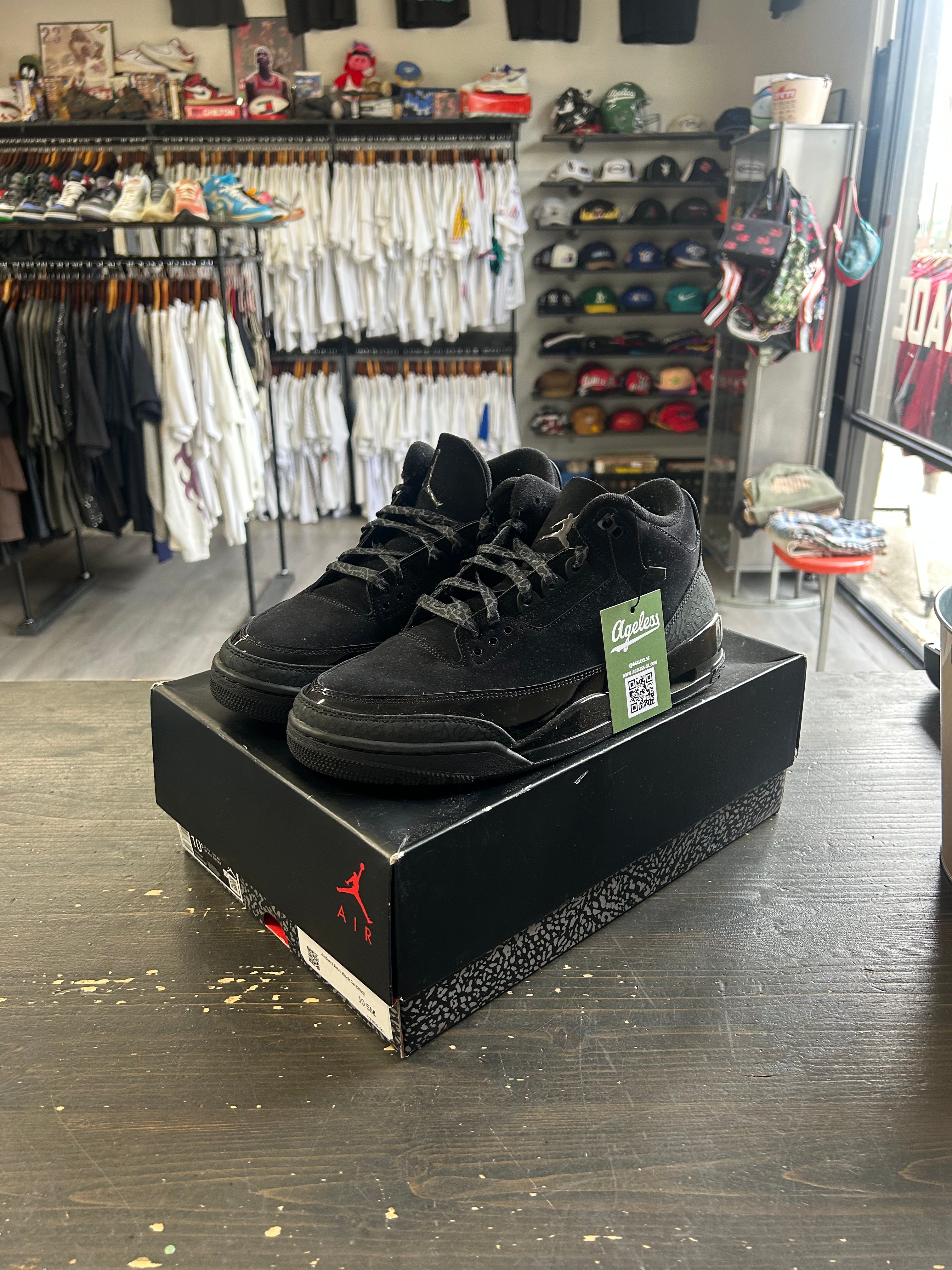Pre-Owned Jordan 3 Retro Black Cat (2025)