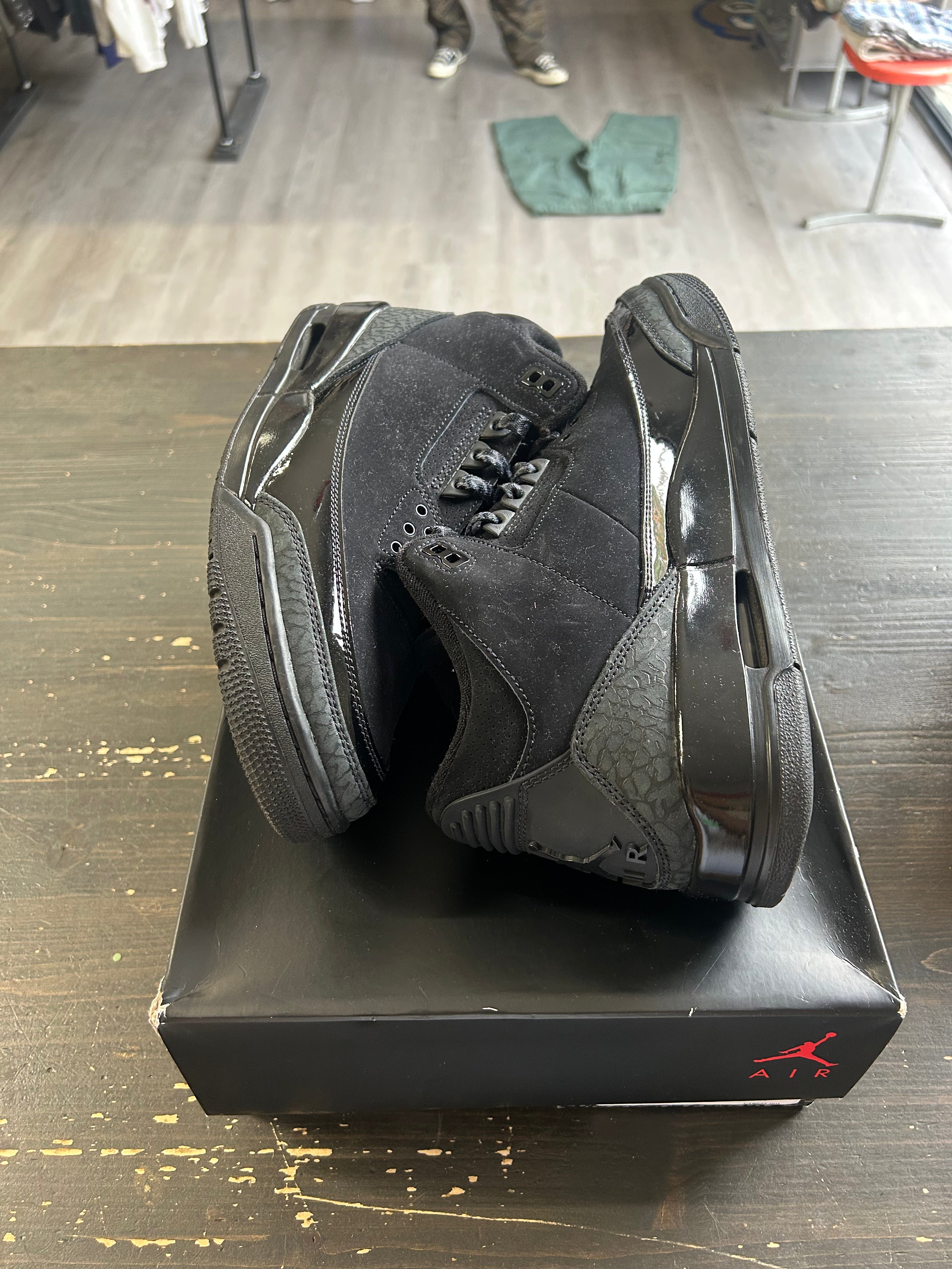 Pre-Owned Jordan 3 Retro Black Cat (2025)