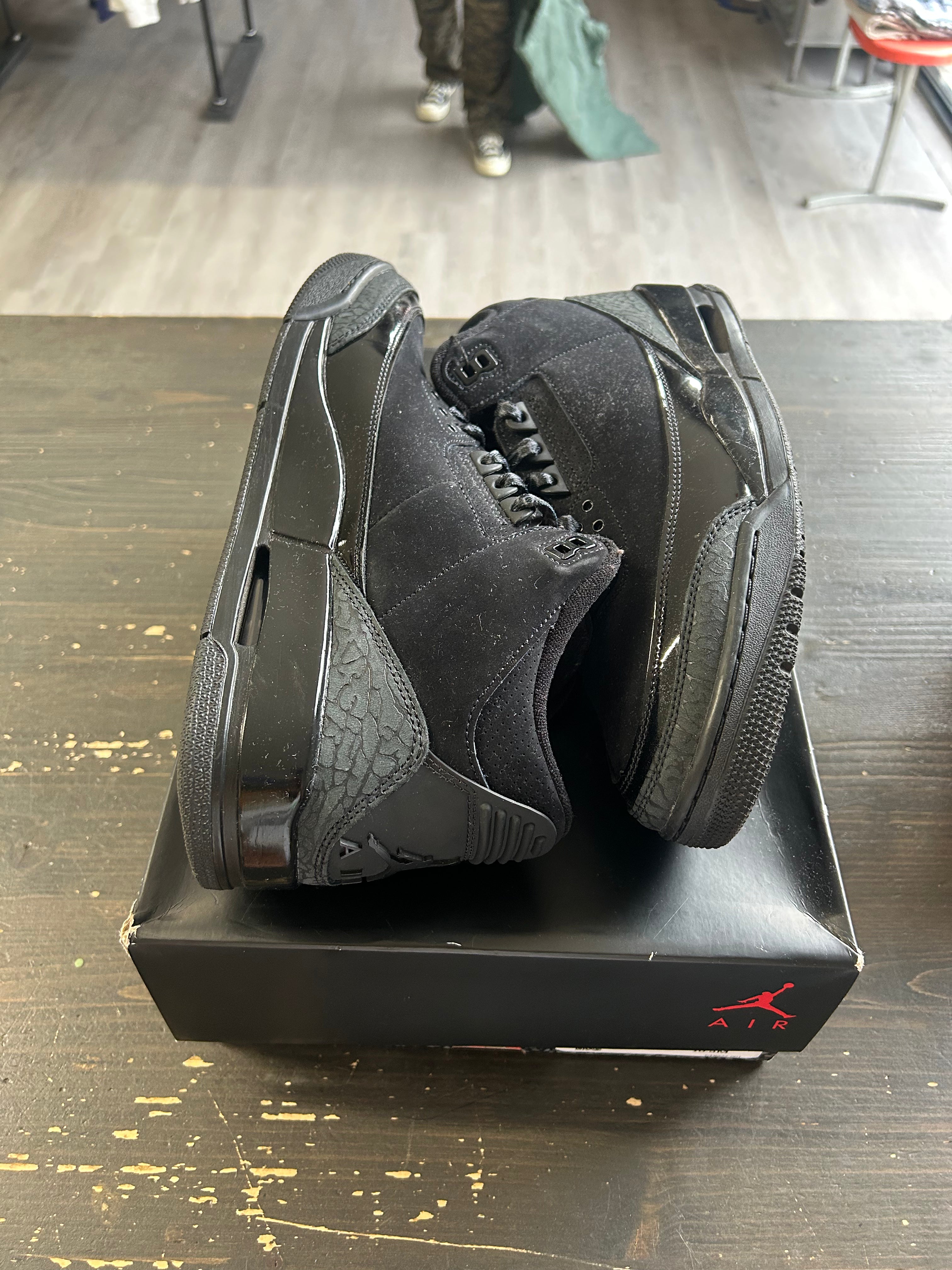 Pre-Owned Jordan 3 Retro Black Cat (2025)