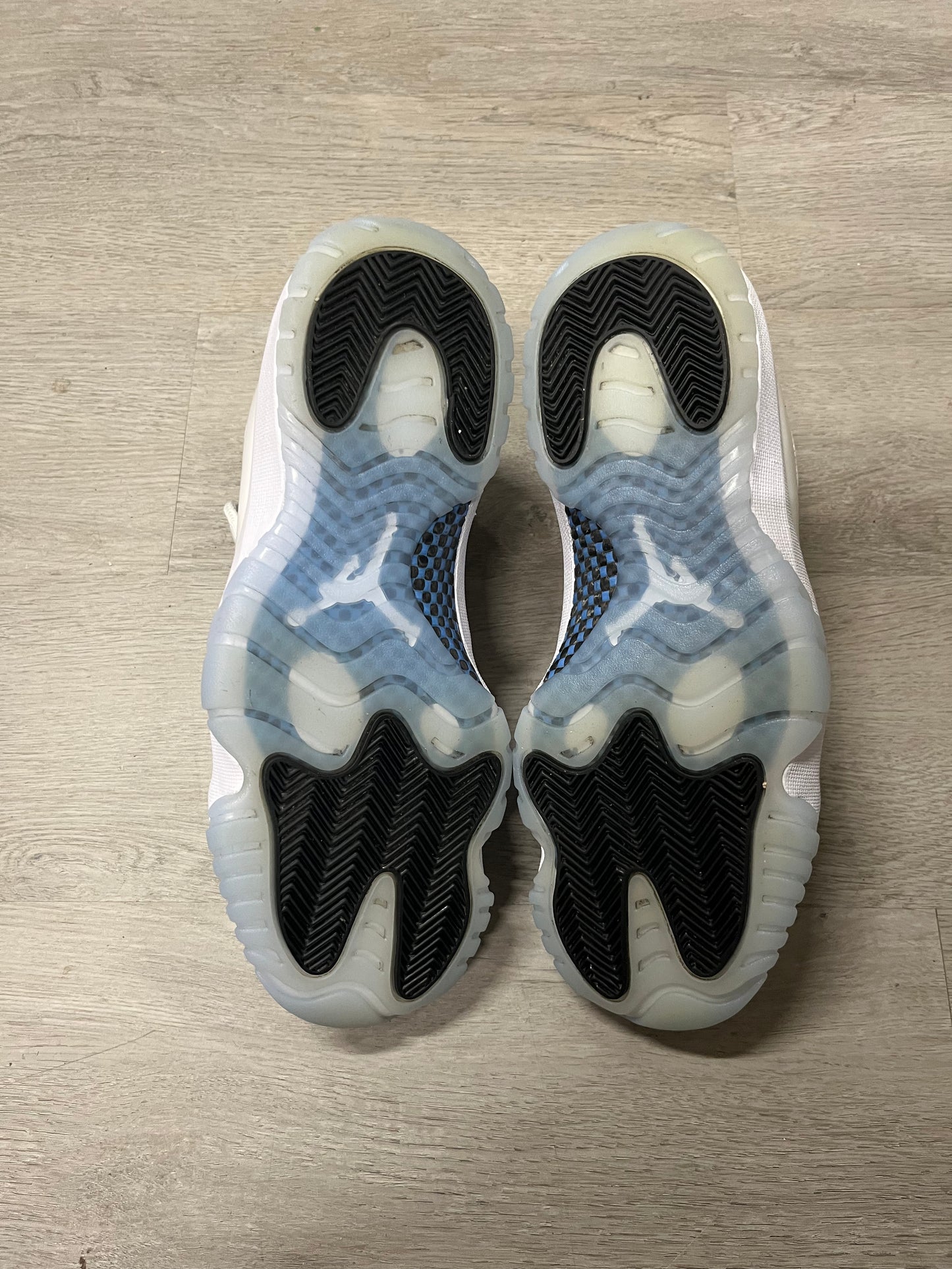 Pre-owned Jordan 11 Low Legend Blue