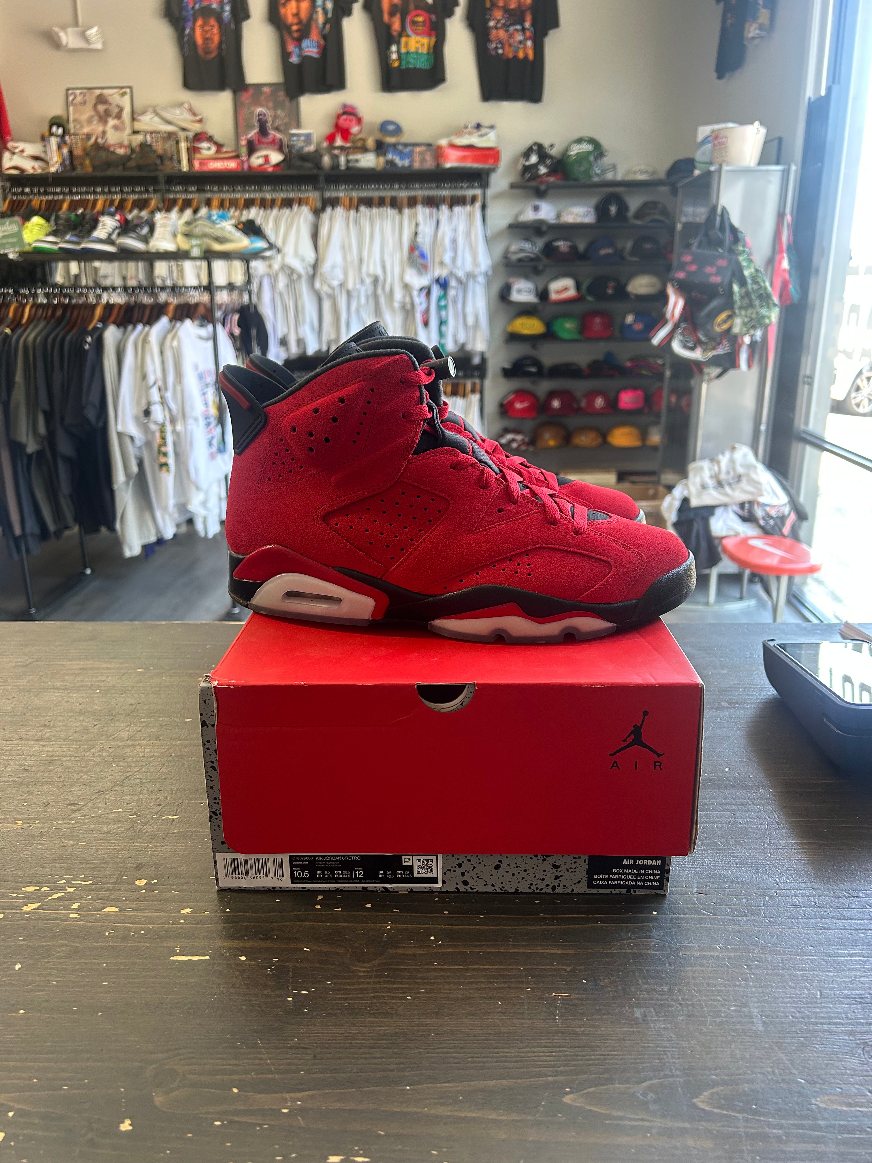 Pre-Owned Jordan 6 Retro Toro Bravo