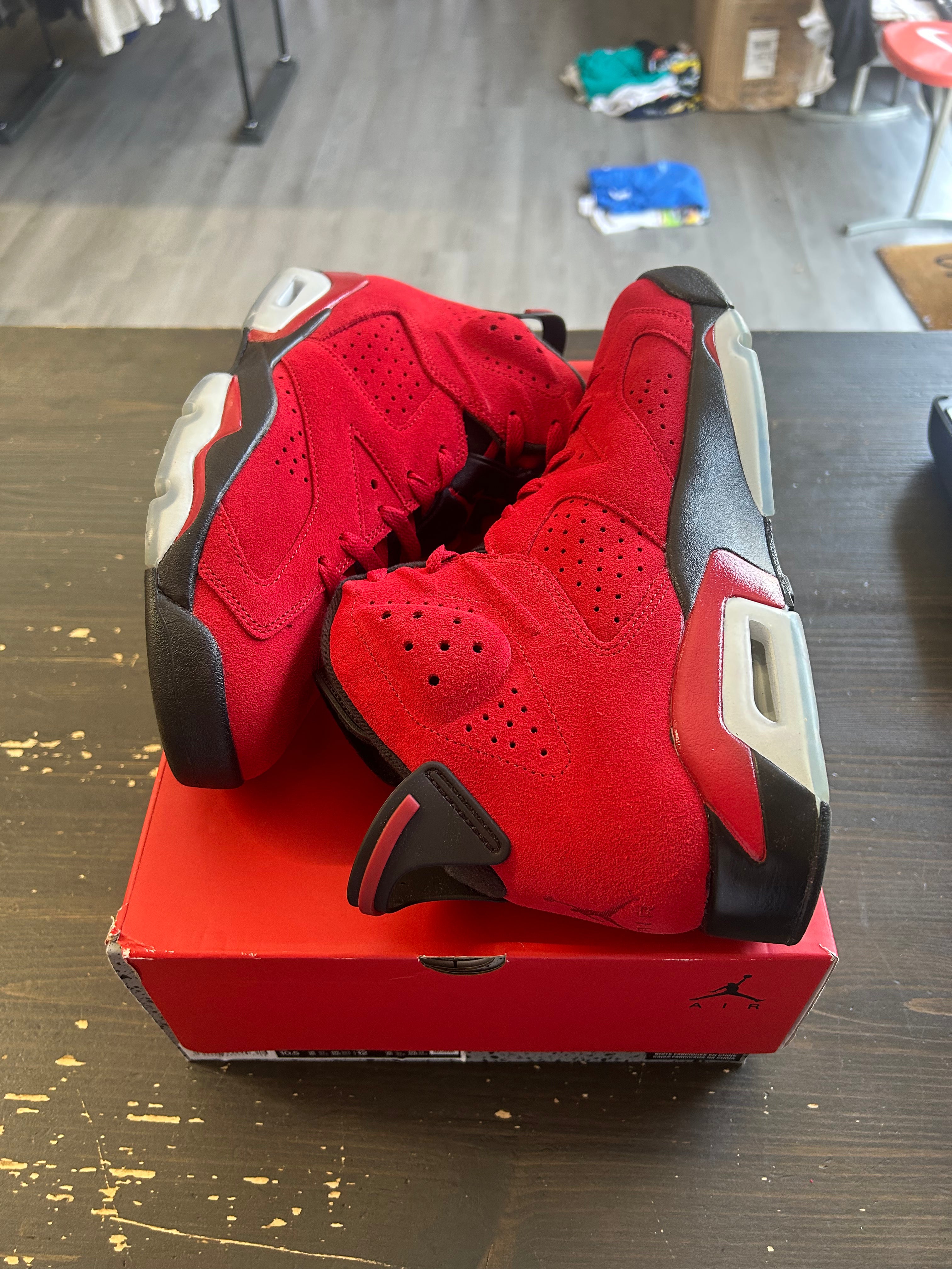 Pre-Owned Jordan 6 Retro Toro Bravo