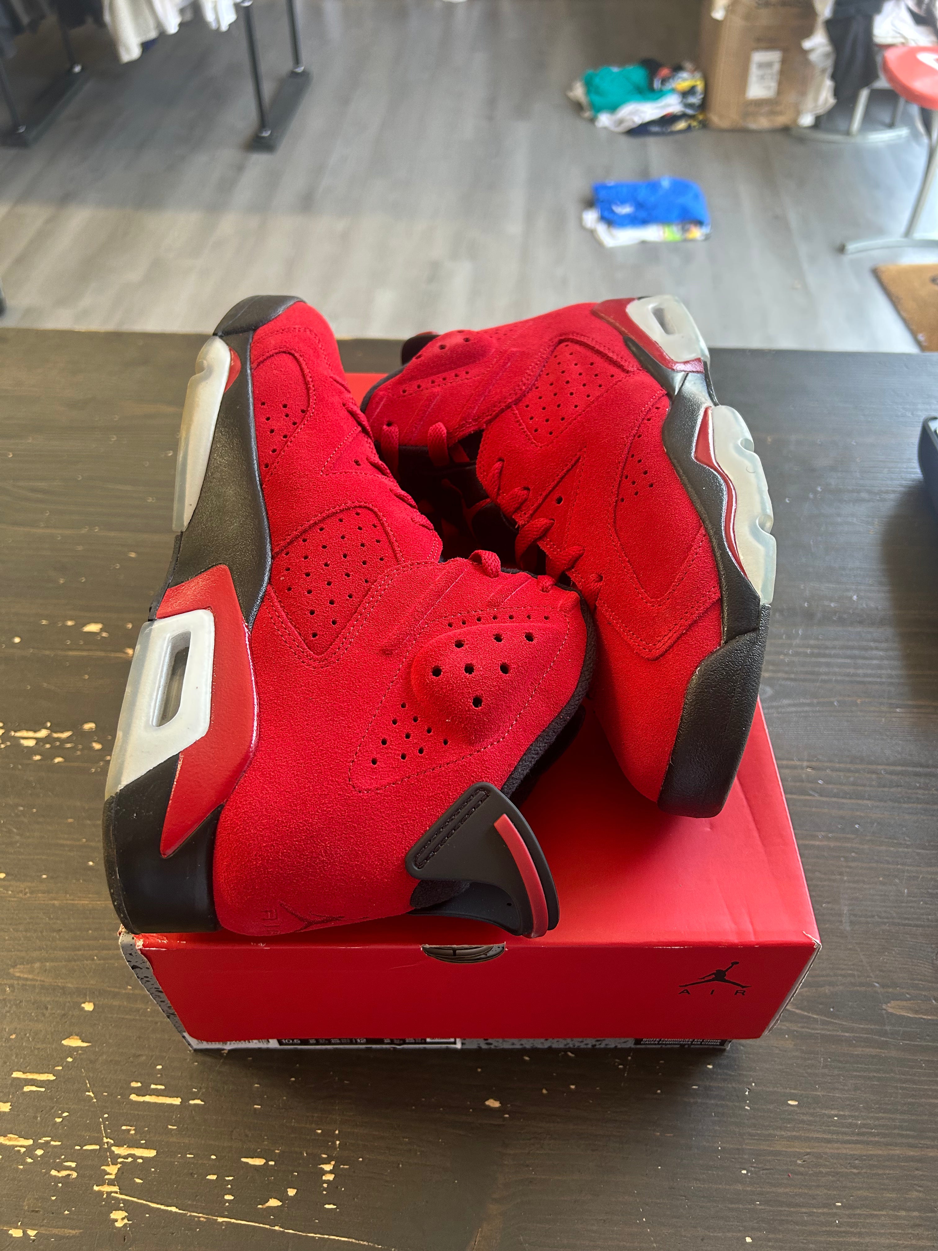 Pre-Owned Jordan 6 Retro Toro Bravo