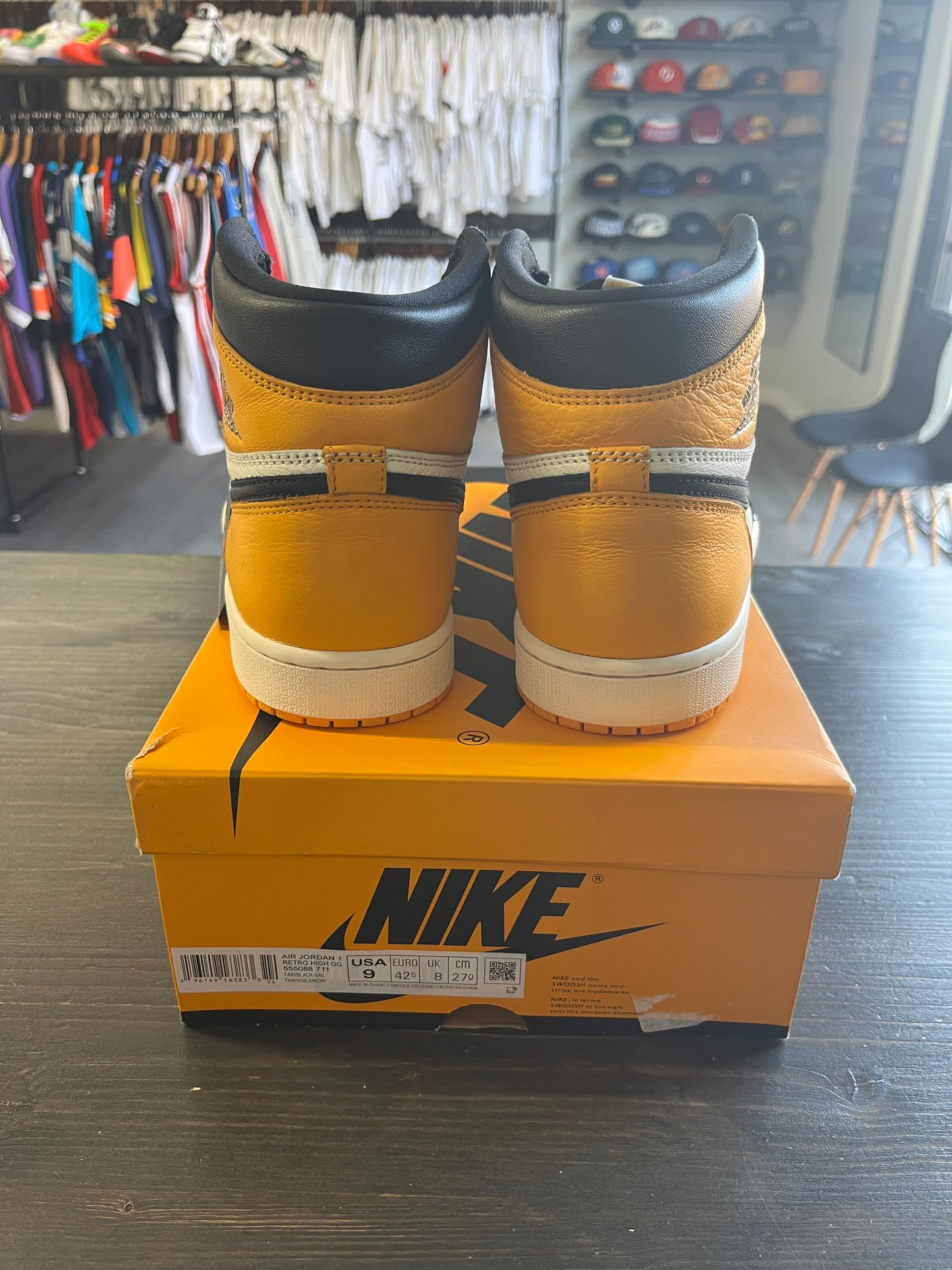 Pre-owned Jordan 1 High Taxi