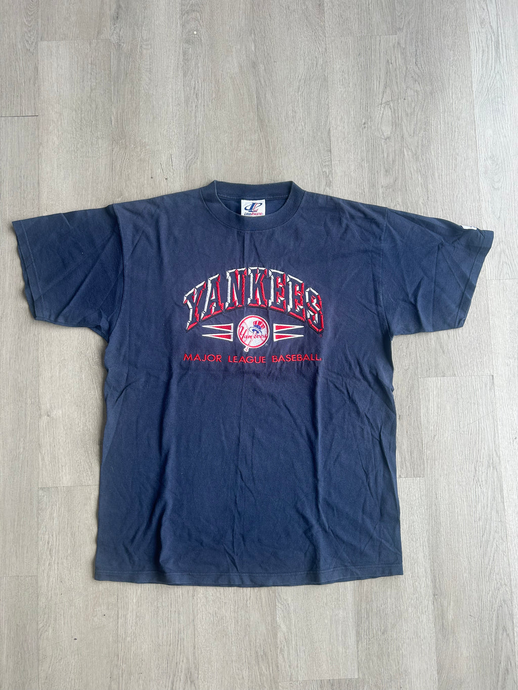 vintage 1990s New York Yankees MLB graphic Tee