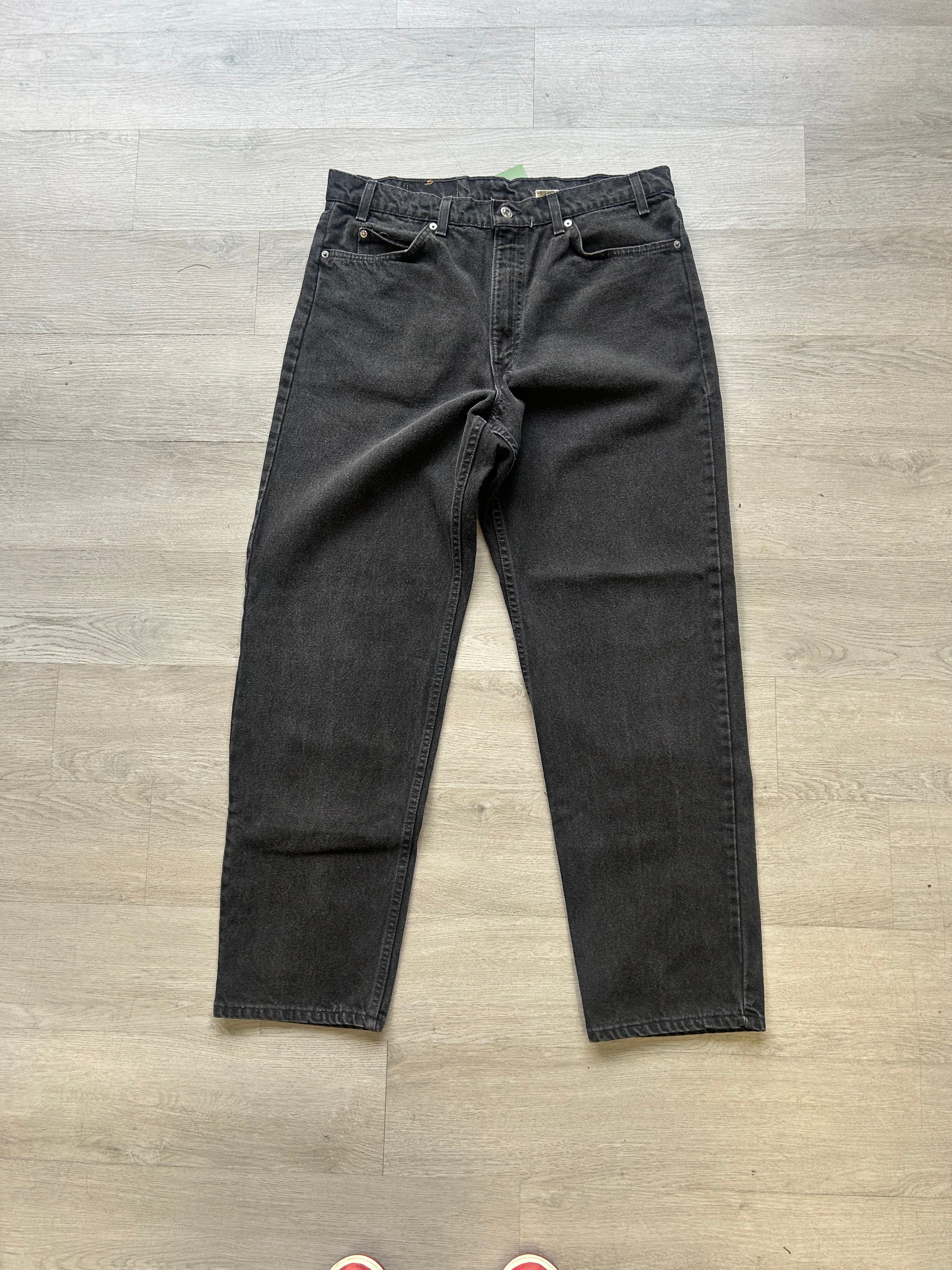 Vintage Orange Tab Levi's 550 Relaxed Fit Black Jeans
