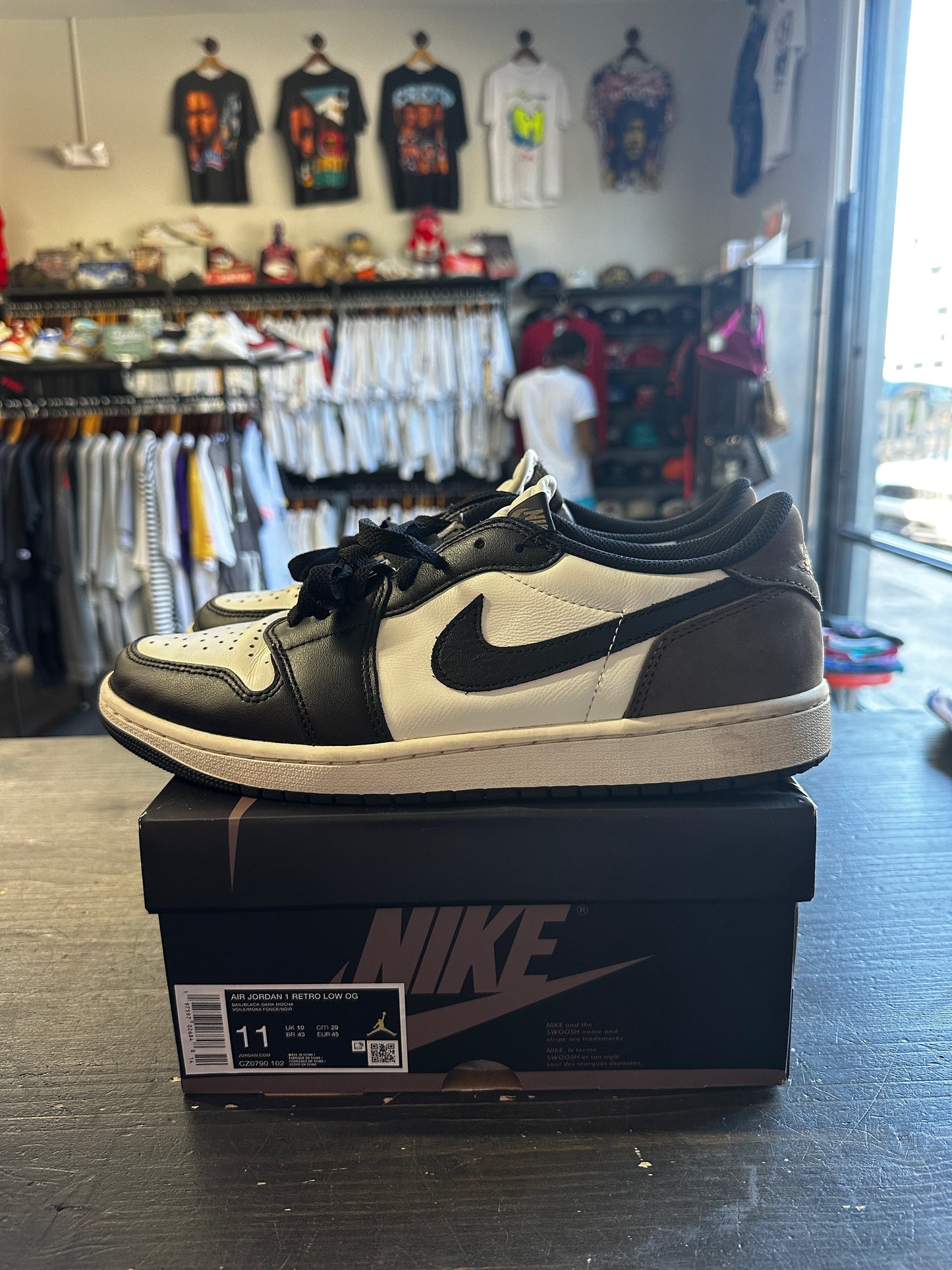 Pre-Owned Jordan 1 Retro Low OG Mocha
