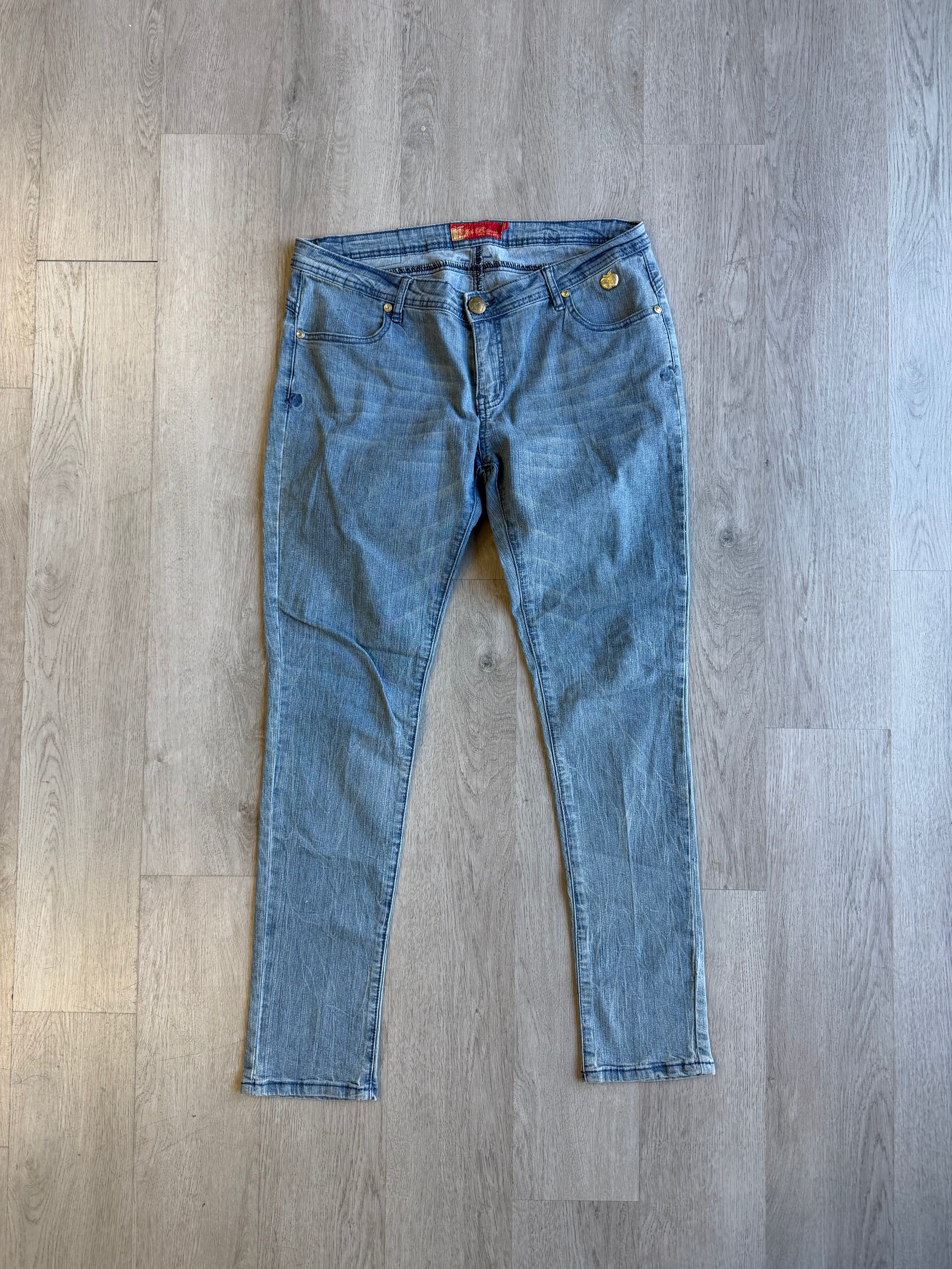 Women’s Vintage Apple Bottom Jeans