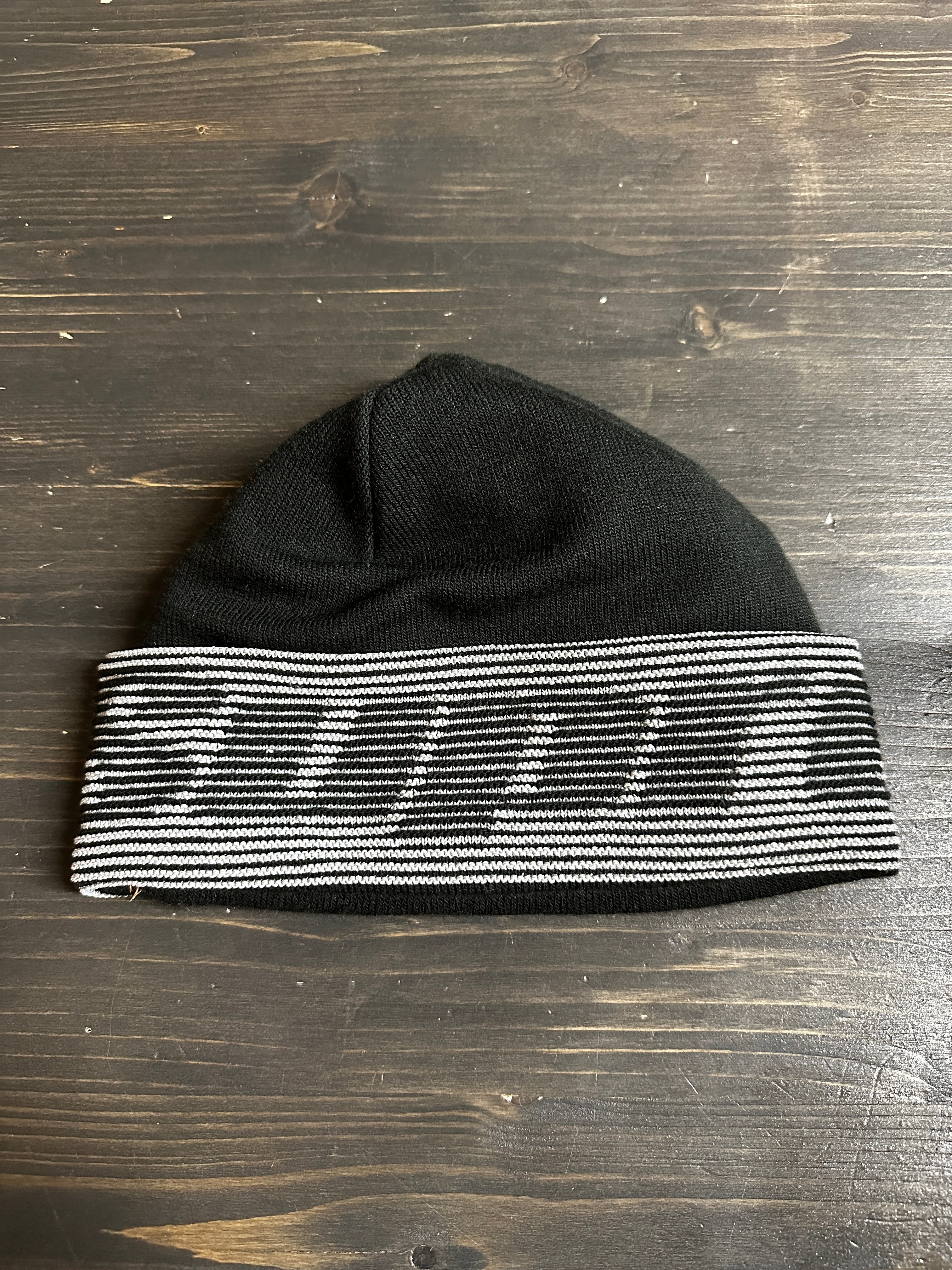 Supreme Reflective Beanie – Ageless SC